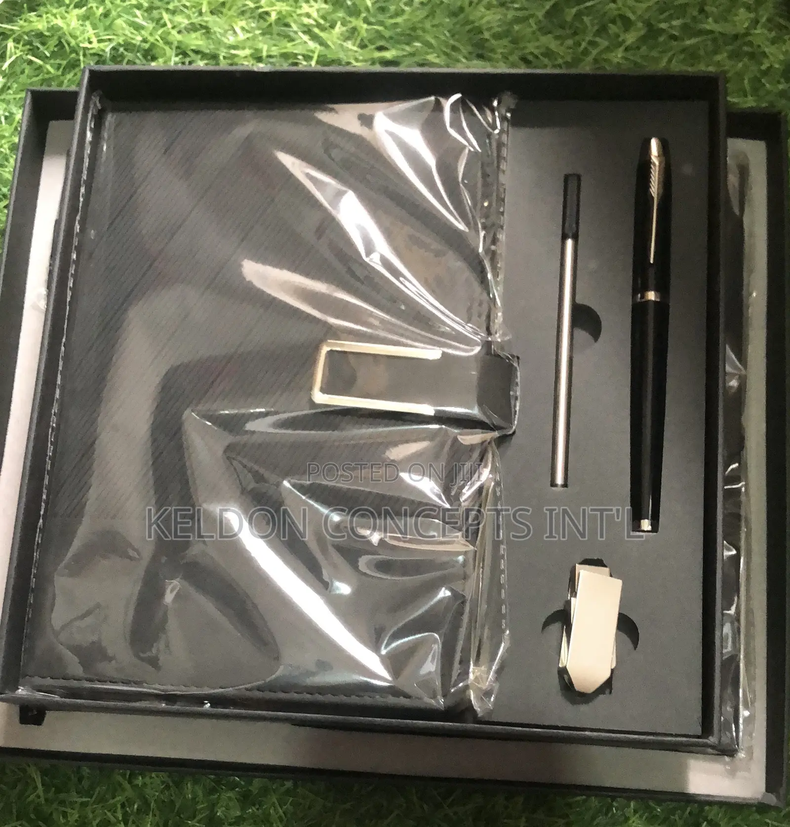 USB Flash Drive Executive Gift Set With Bag. Moq:50pcs