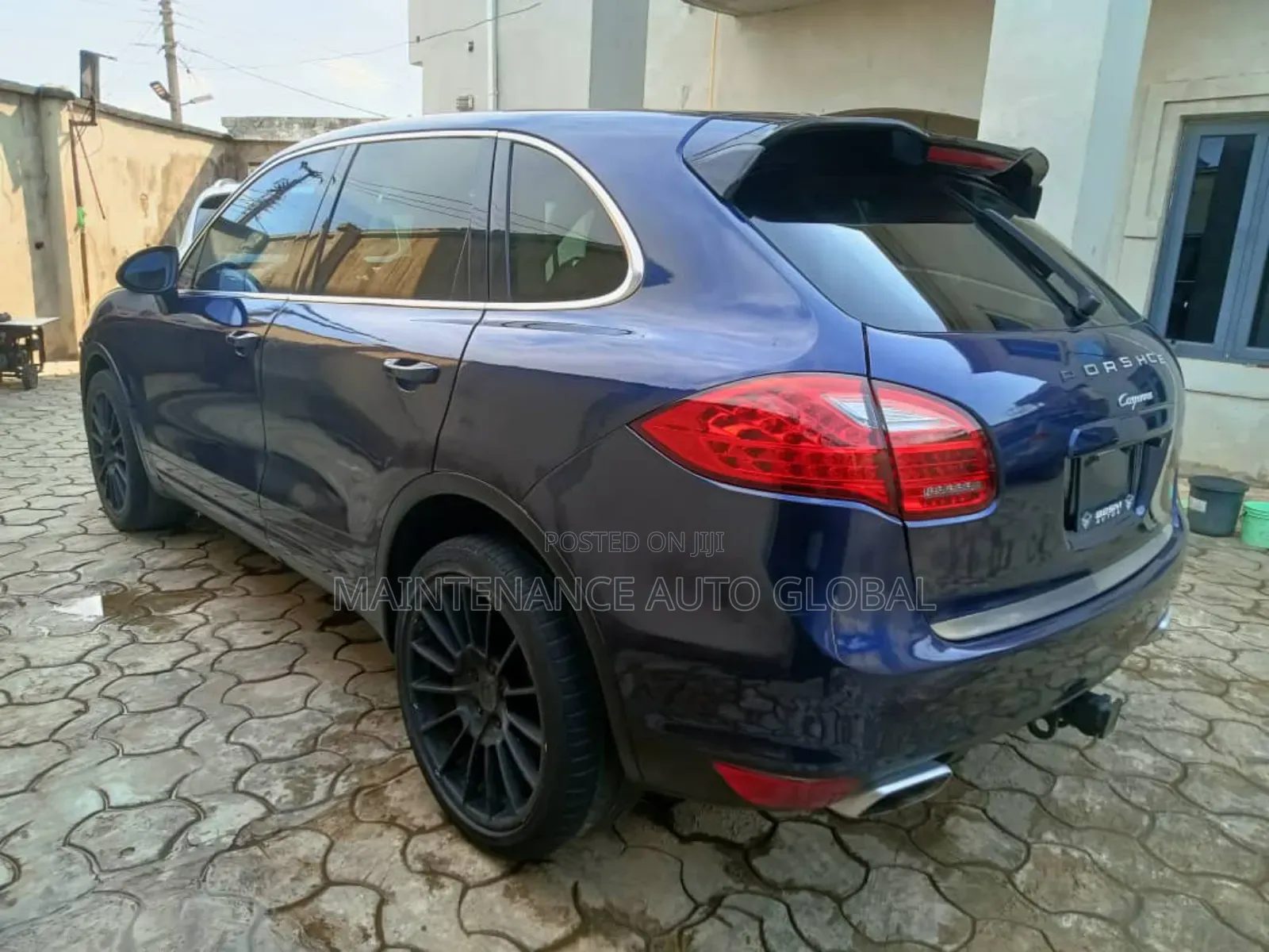 Porsche Cayenne Tiptronic 2012 Blue