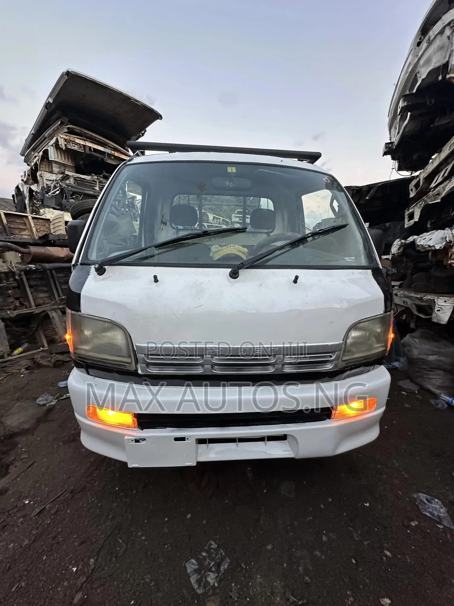 New Model Hijet Truck