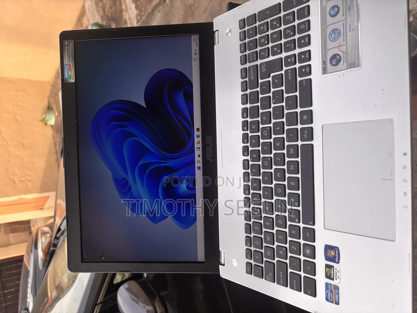 Laptop Asus A42DE 6GB Intel Core i5 HDD 750GB