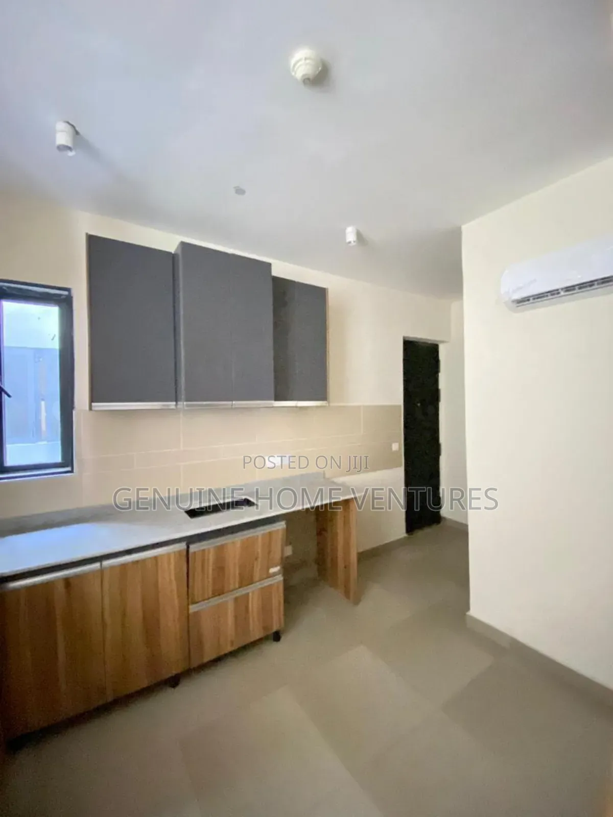 2bdrm Apartment in Lekki Phase One for rent