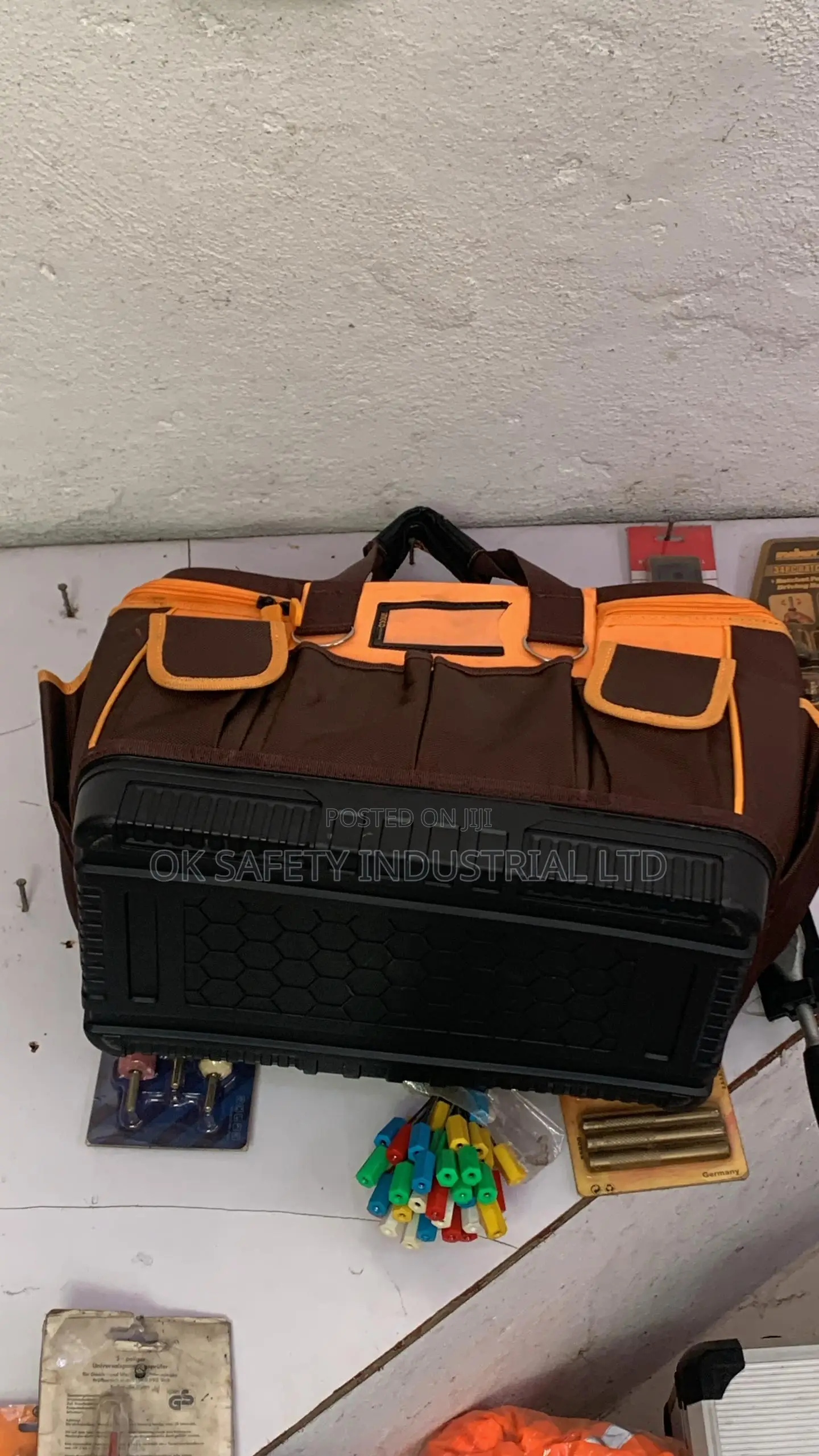Tools Bag 16”