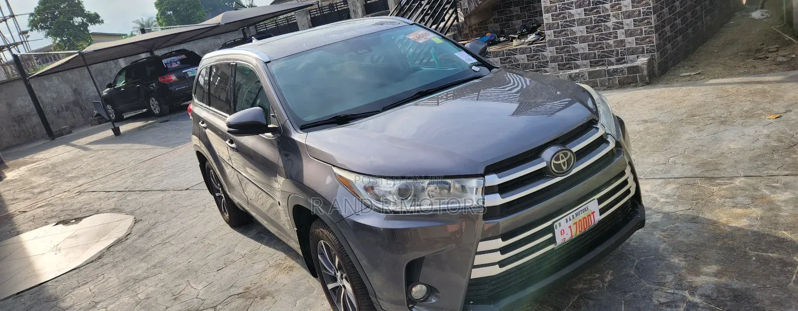 Toyota Highlander 2018 Brown