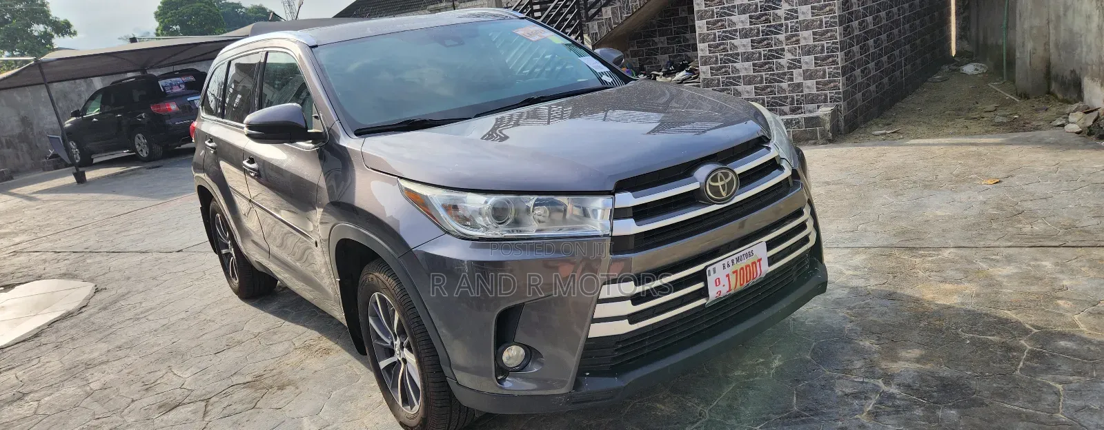 Toyota Highlander 2018 Brown