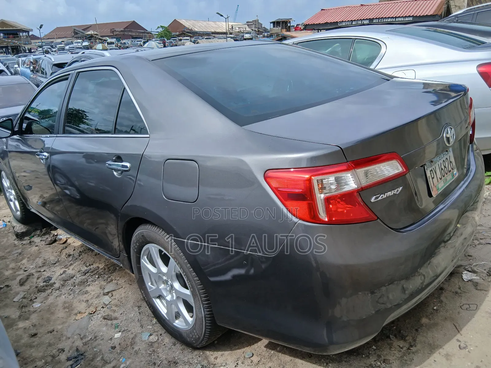 Toyota Camry LE 4dr Sedan (2.5L 4cyl 6A) 2013 Black