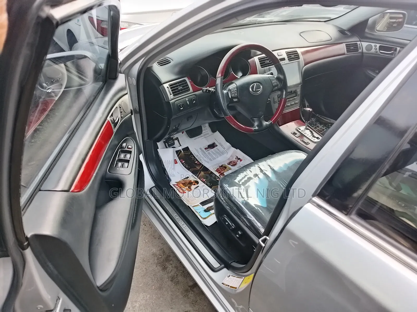 Lexus Es330. 2005. 2006. Full Option With Sensor Bumper