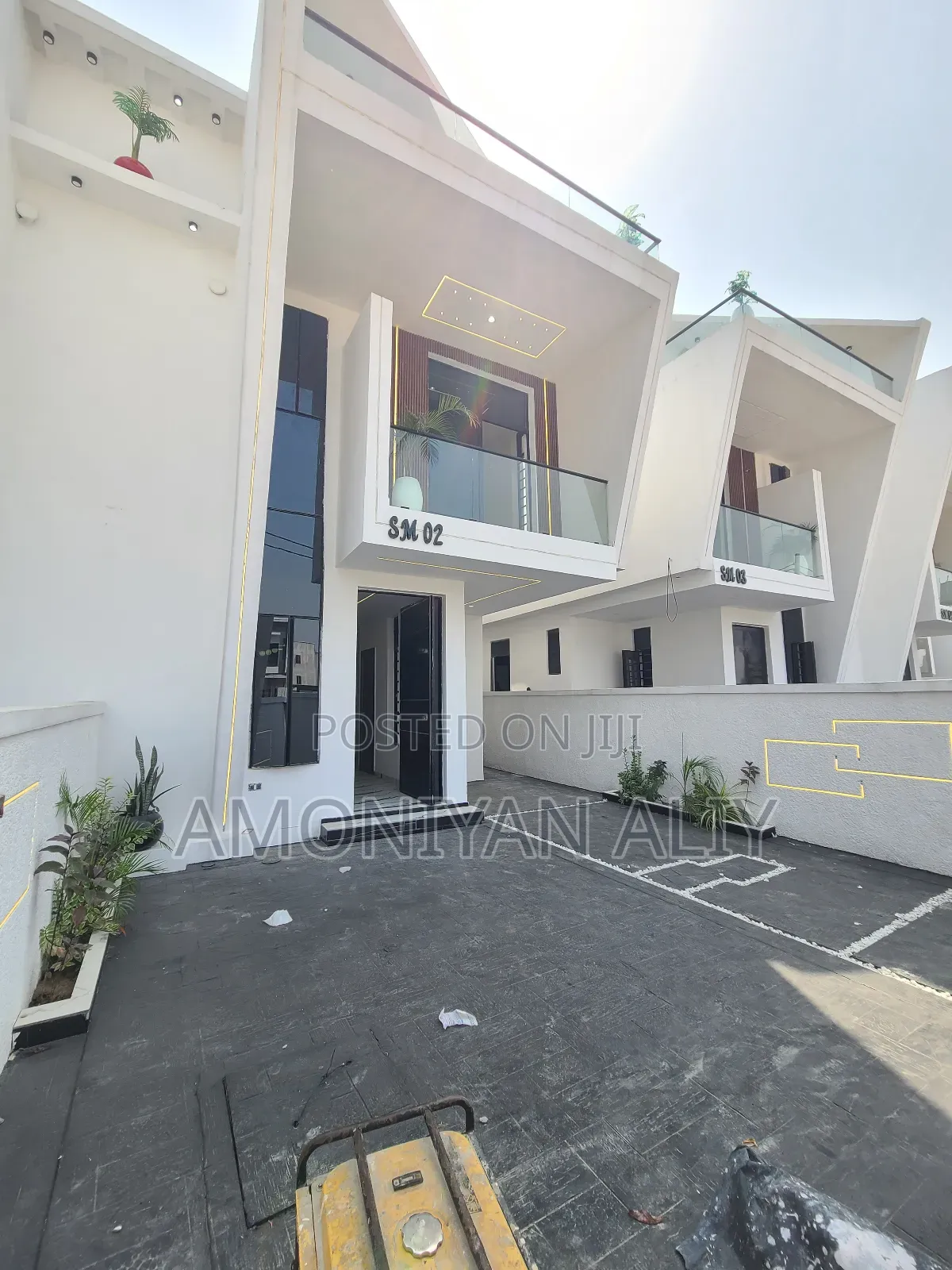 4bdrm Duplex in Ikota Gra Extension for sale