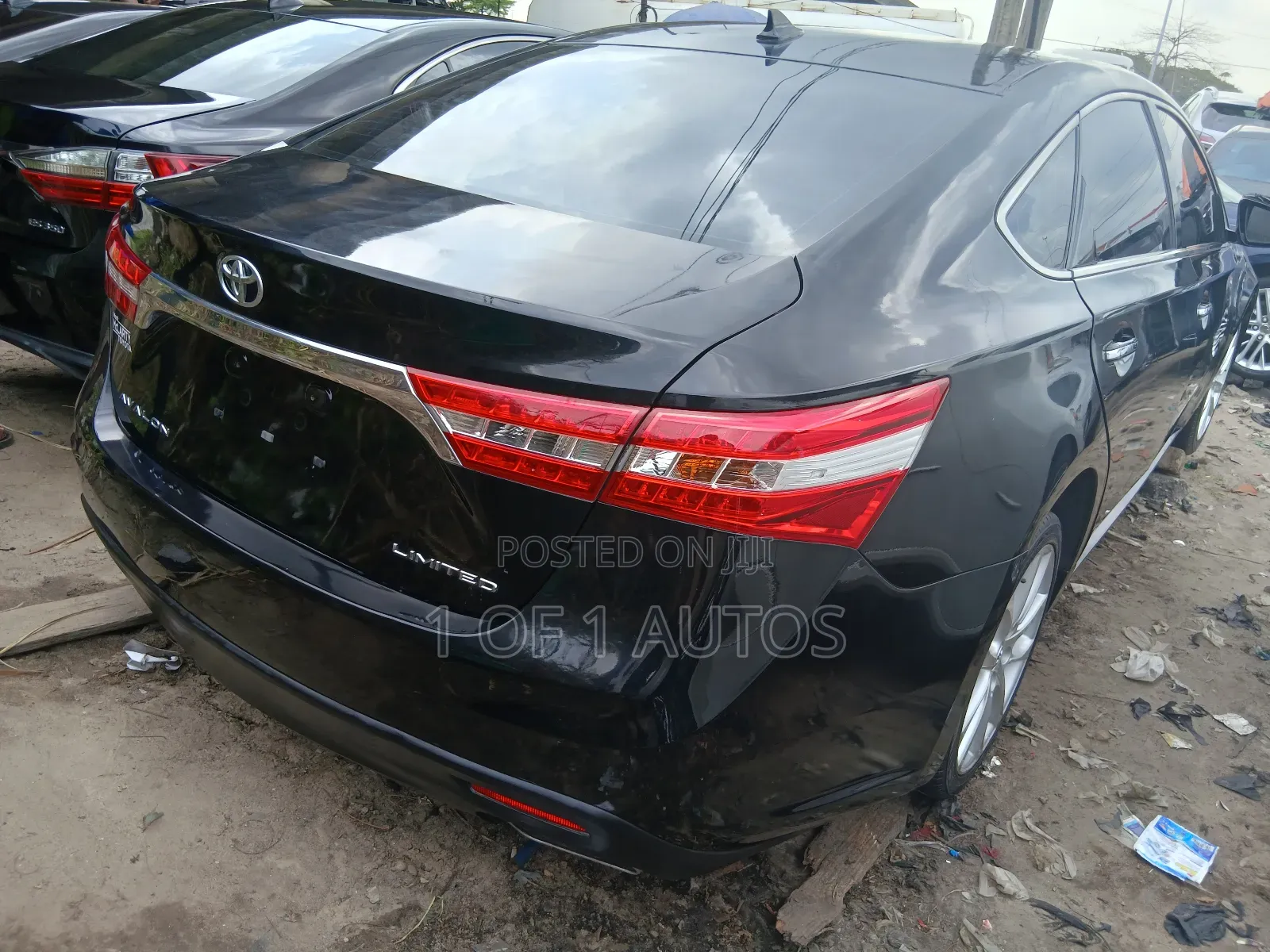 Toyota Avalon Limited Sedan FWD (3.5L 6cyl 6A) 2013 Black
