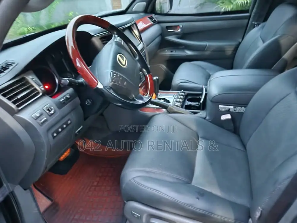Toyota Landcruiser Bullet Proof for Hire