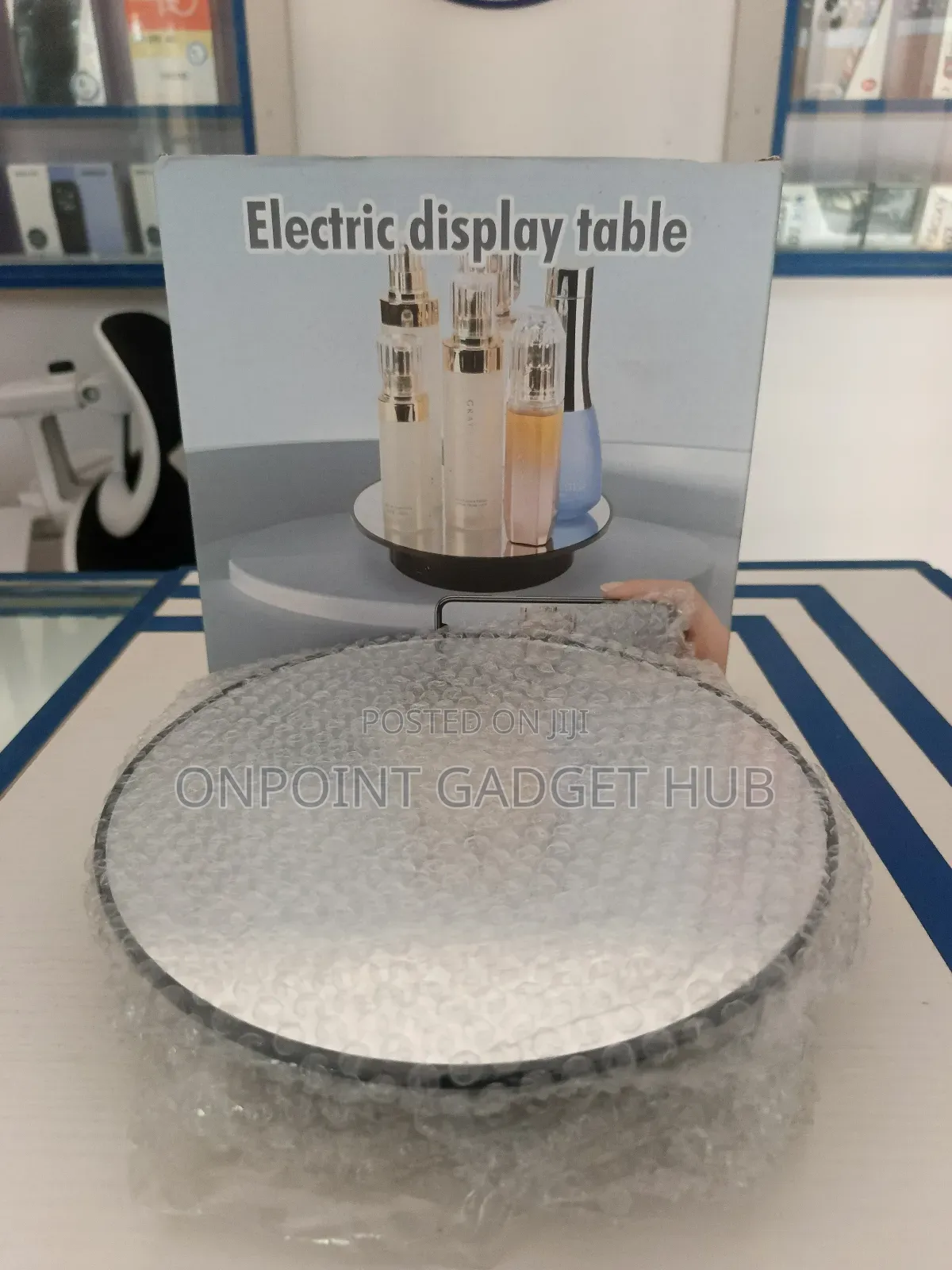 Electric Display 360 Table