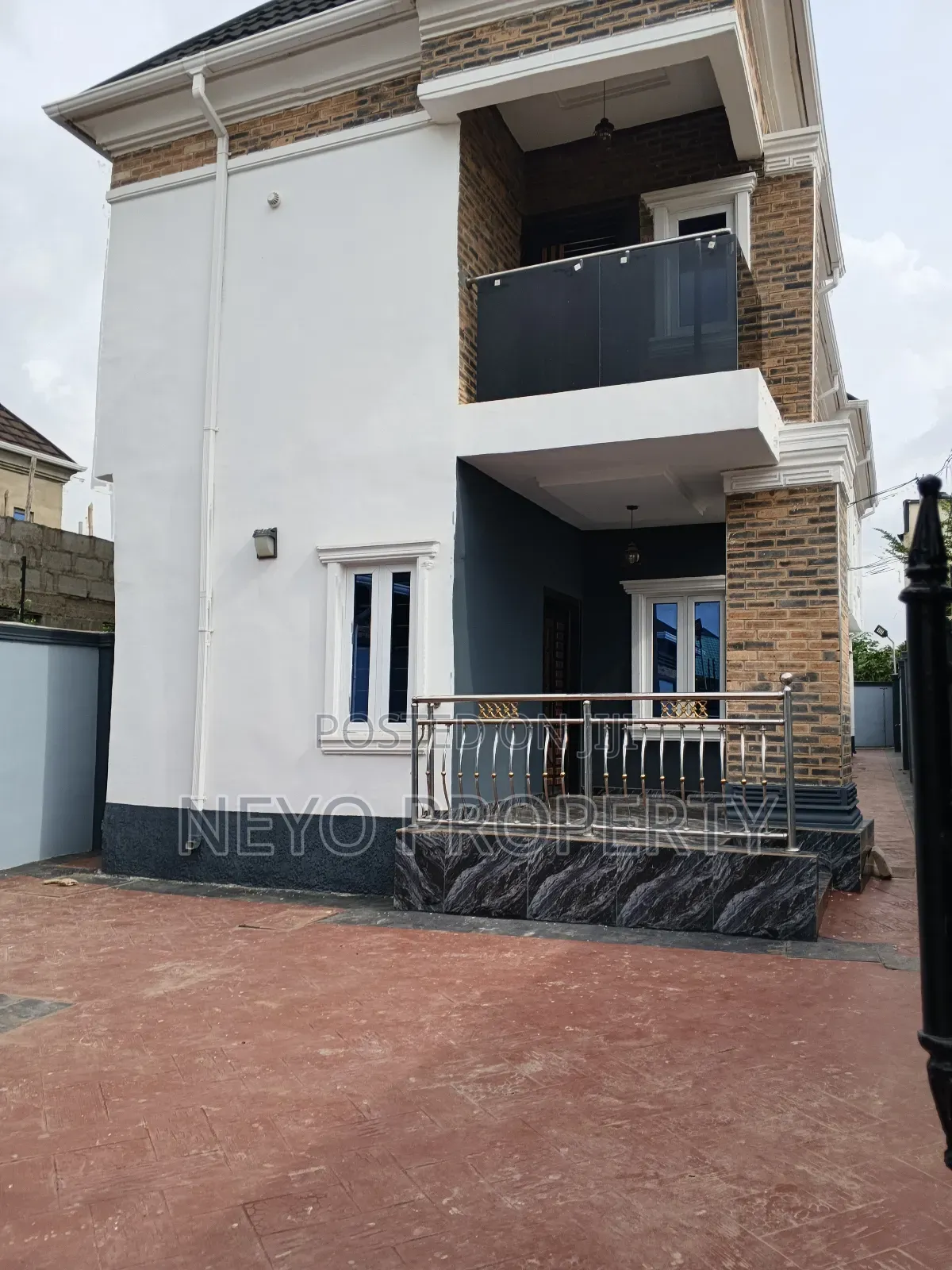Furnished 4bdrm Duplex in Prosperity Estate, Igbogbo for sale