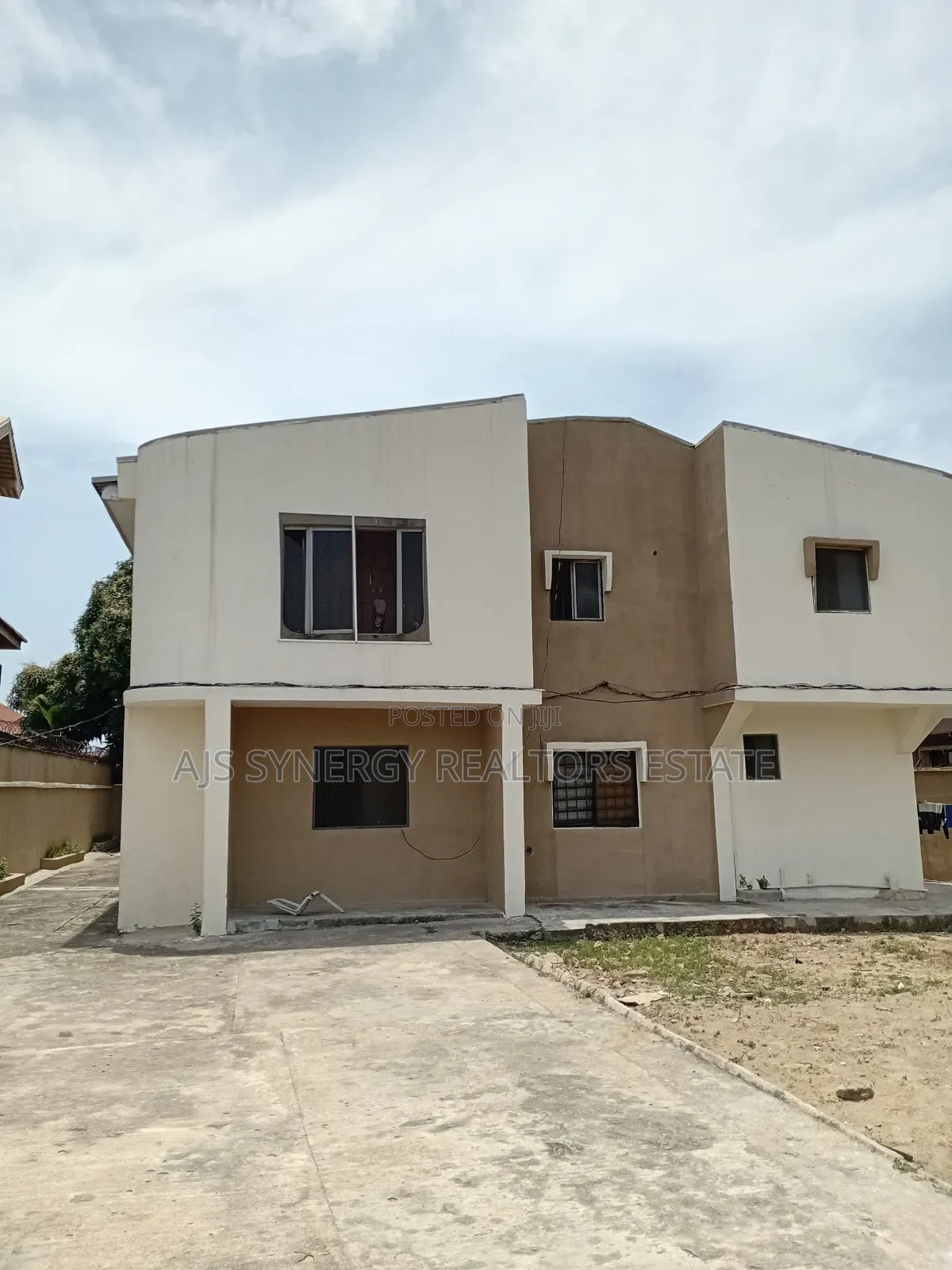 3bdrm Duplex in Ado / Ajah for sale