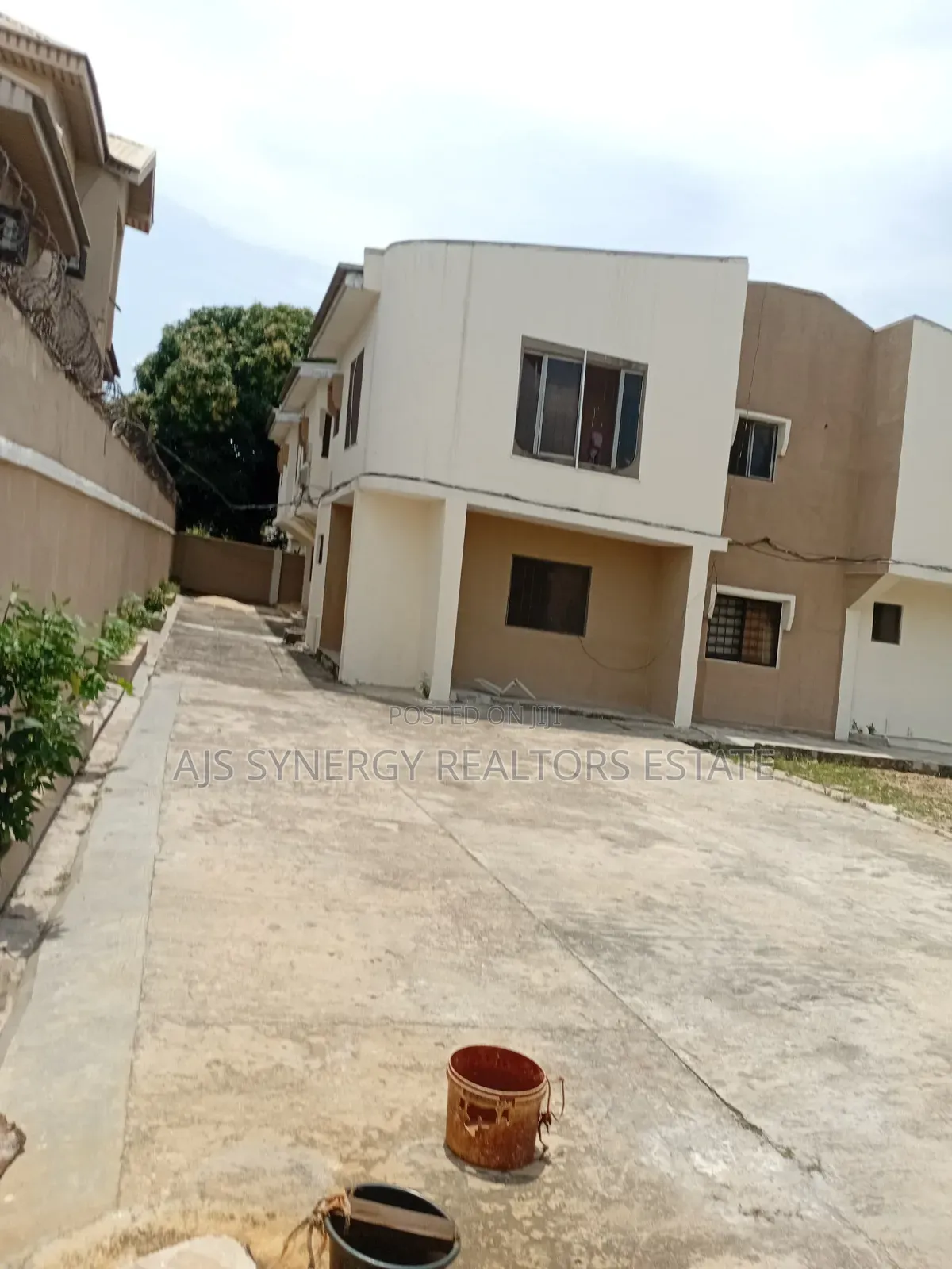 3bdrm Duplex in Ado / Ajah for sale