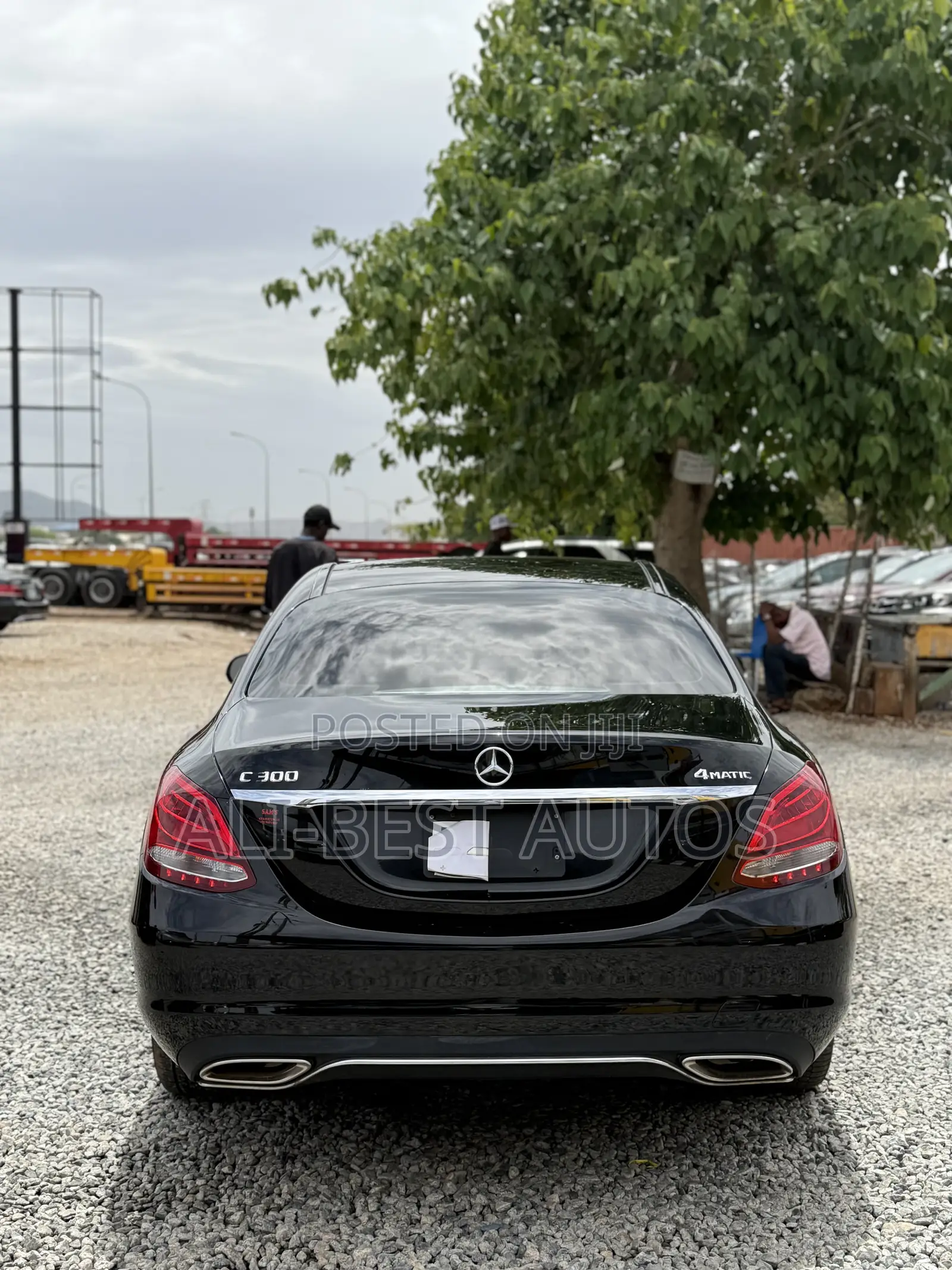 Mercedes-Benz C300 2016 Black