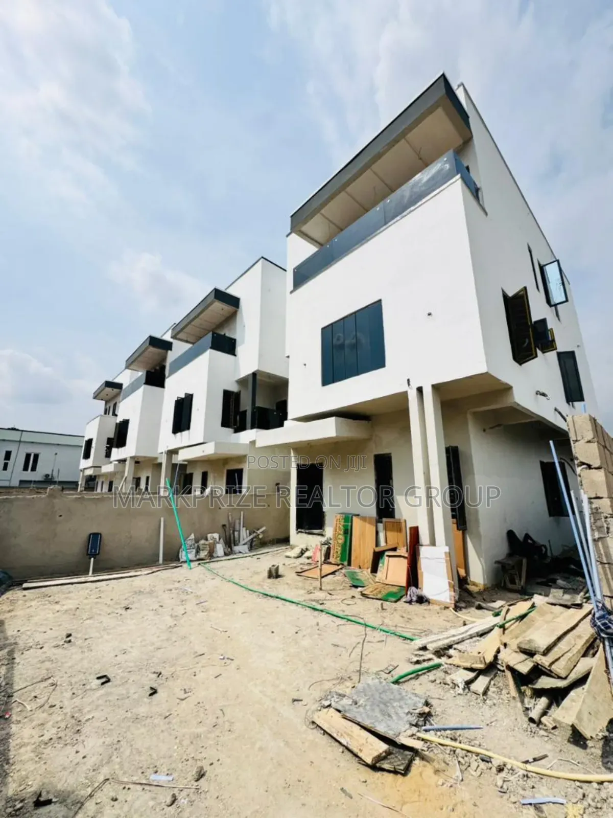 4bdrm Duplex in Opebi Ikeja for sale