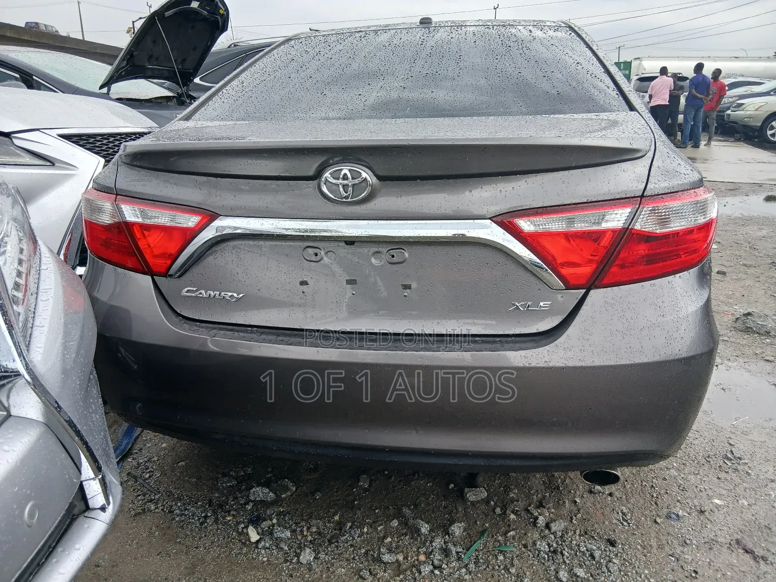 Toyota Camry XLE 4dr Sedan (3.5L 6cyl 6A) 2017 Gray