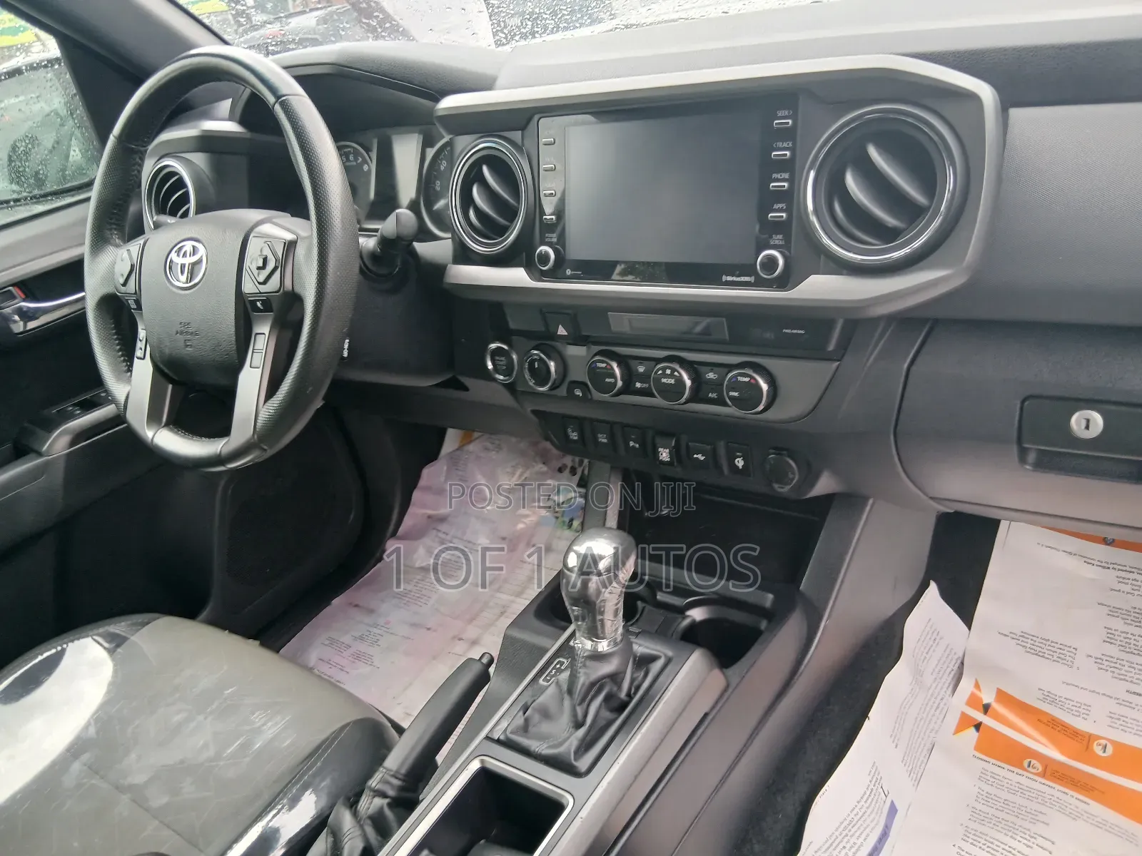 Toyota Tacoma SR5 2022 Silver