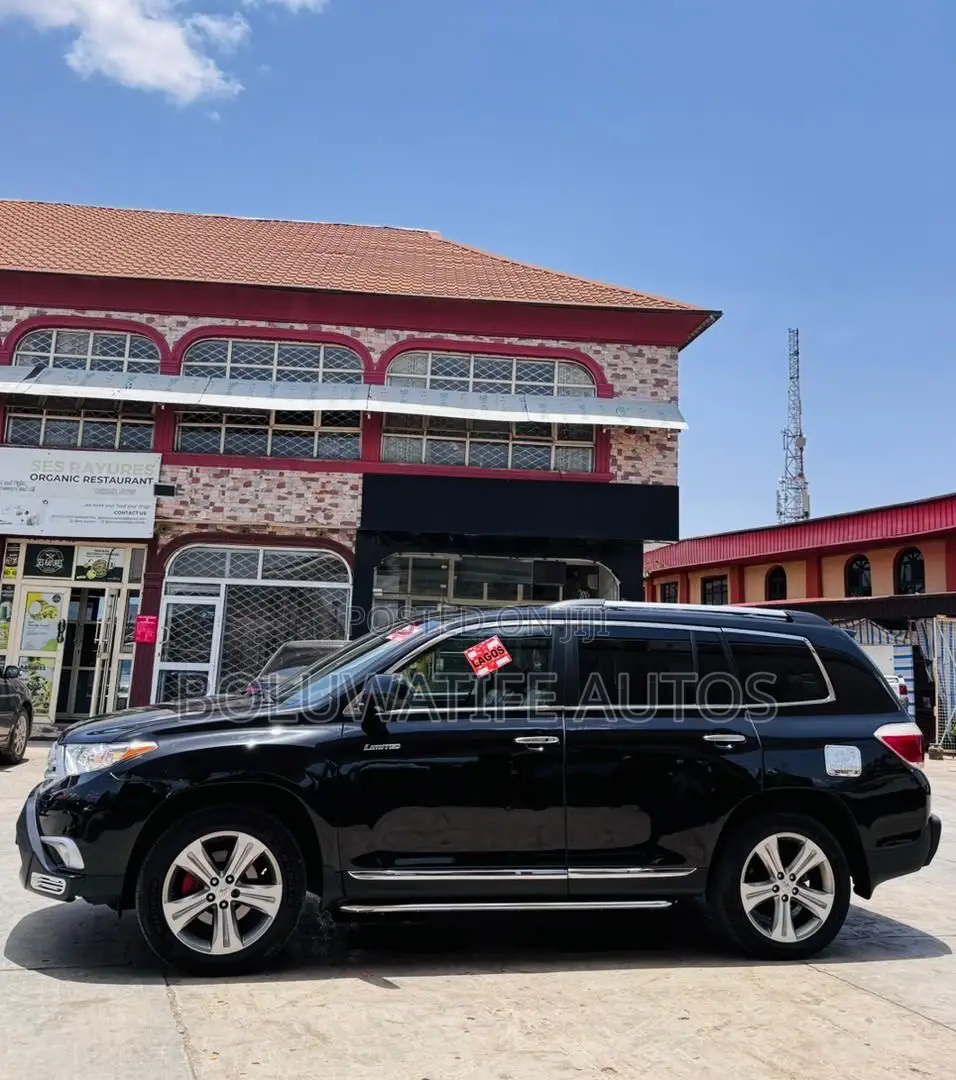 Toyota Highlander Limited 2012 Black