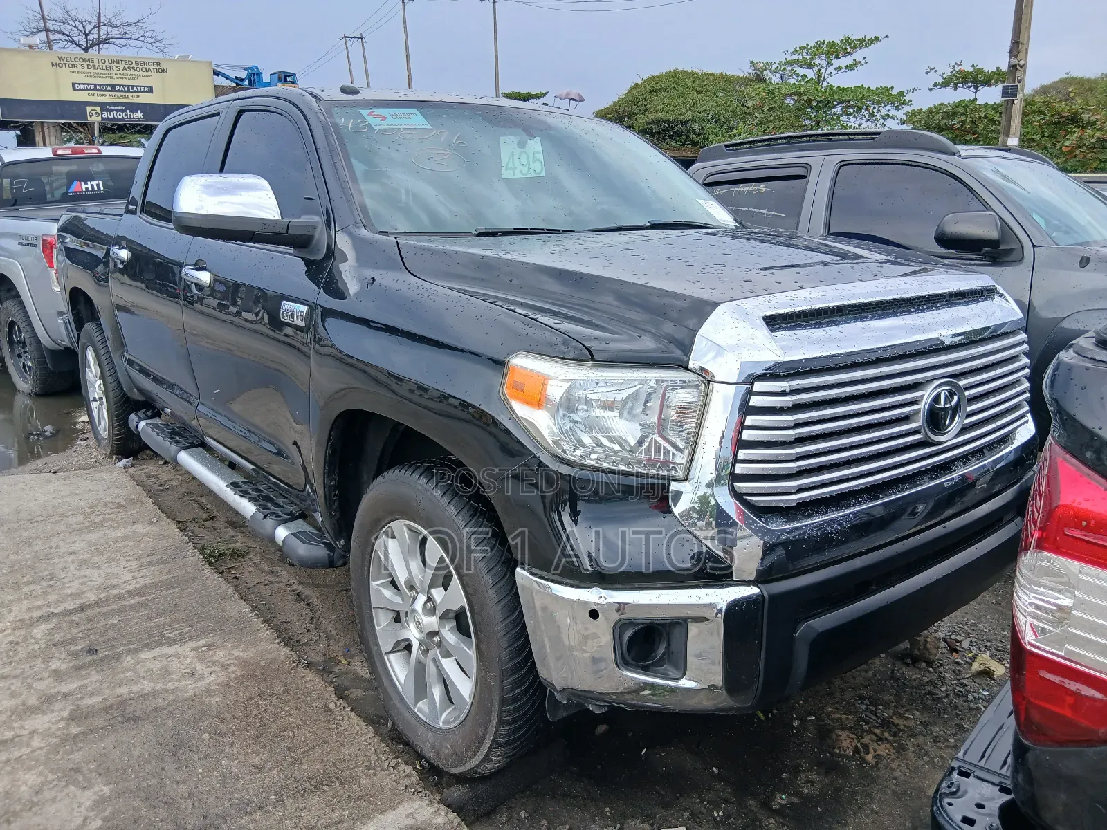 Toyota Tundra Limited 5.7L V8 4x4 Double Cab 6.6 ft. box 145.7 in. WB