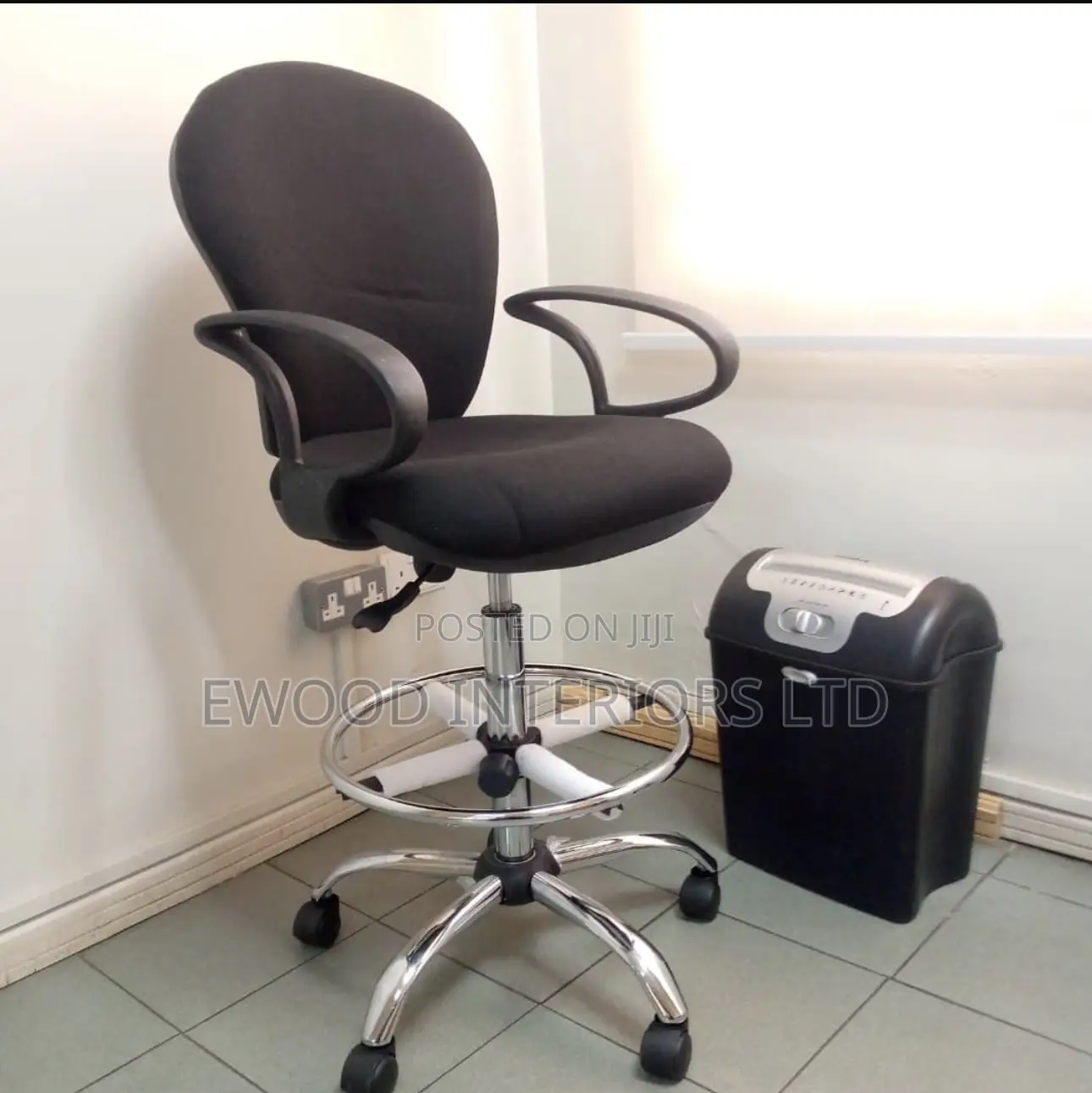 A14 Cashier/Teller Chair