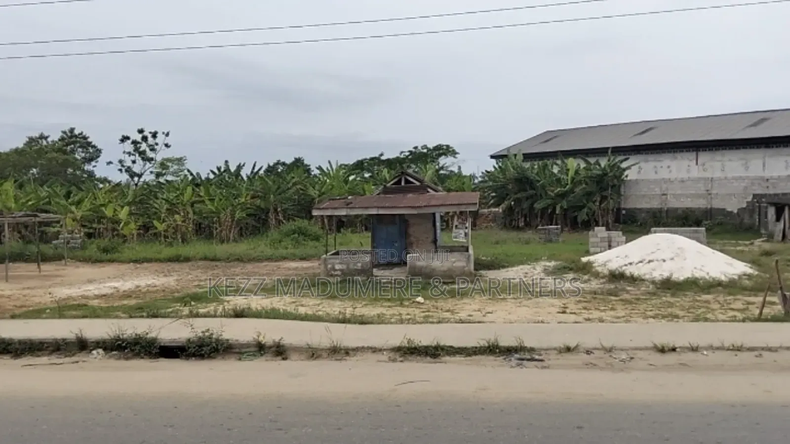 For Sale : 4 Plots Igwuruta Eneka Airport Major Road, Ph