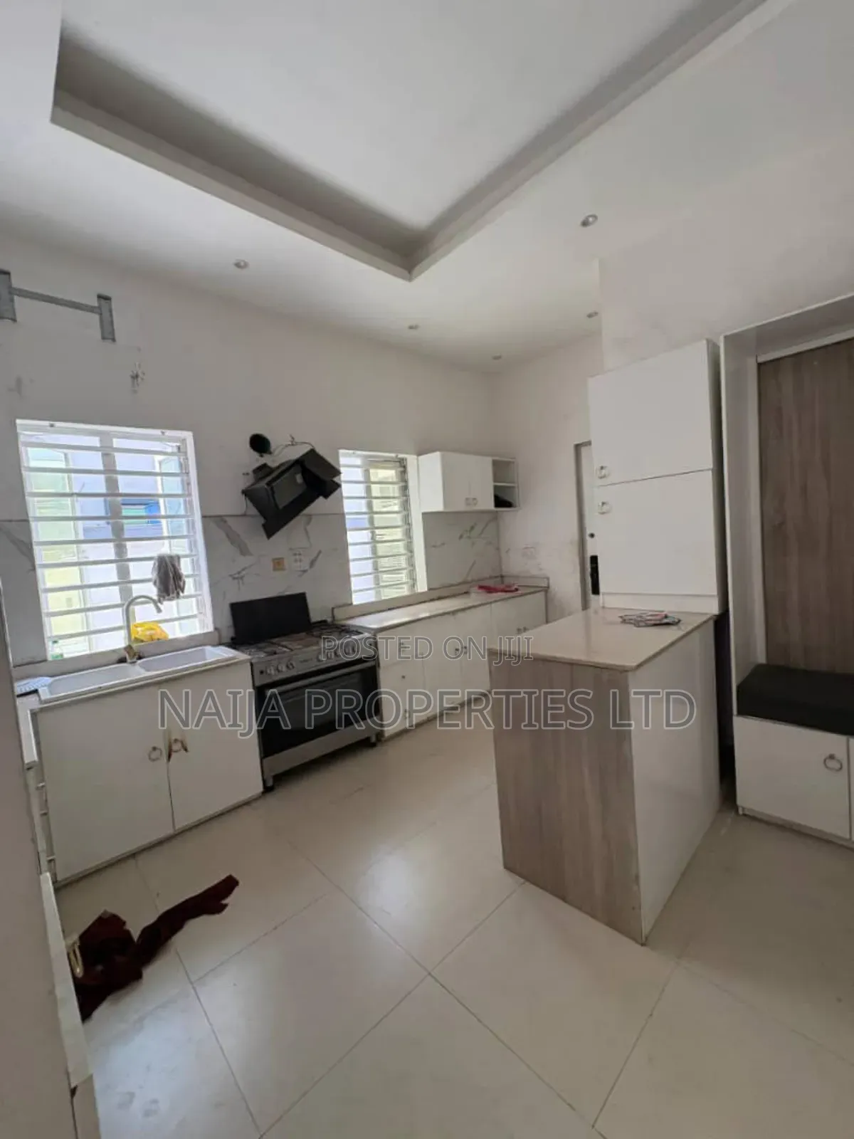 4bdrm Duplex in Osapa London for sale