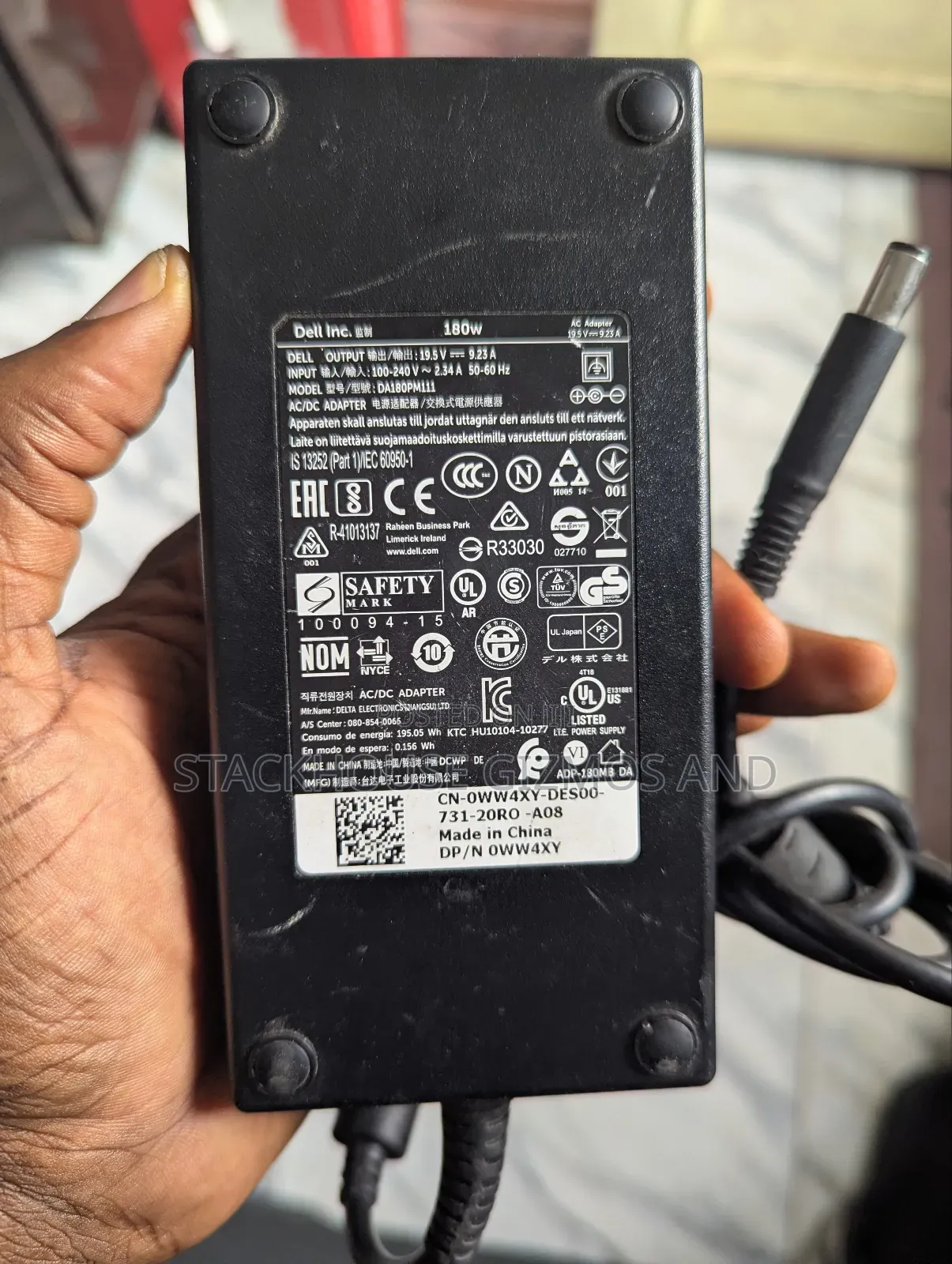 Dell 19.5v 9.23a 180watts Charger