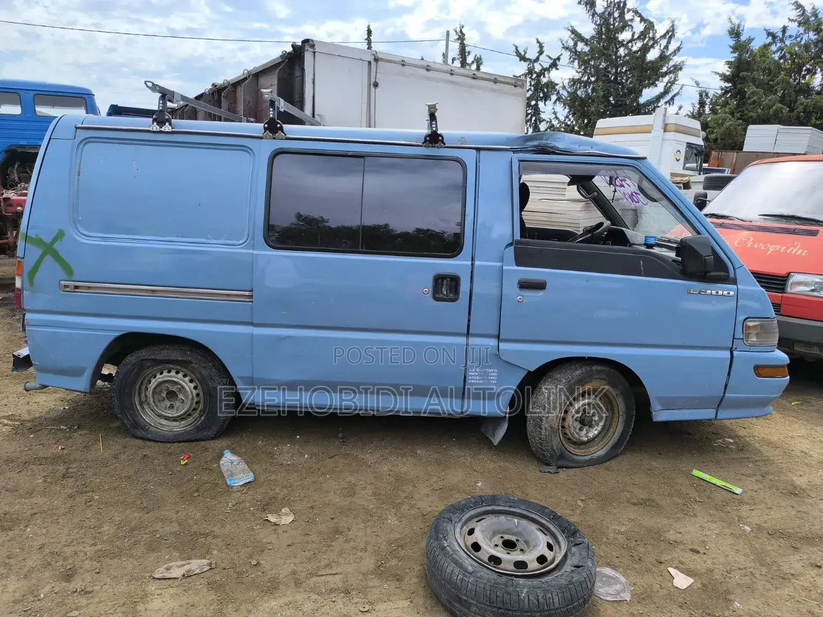 Mitsubishi L300 1999