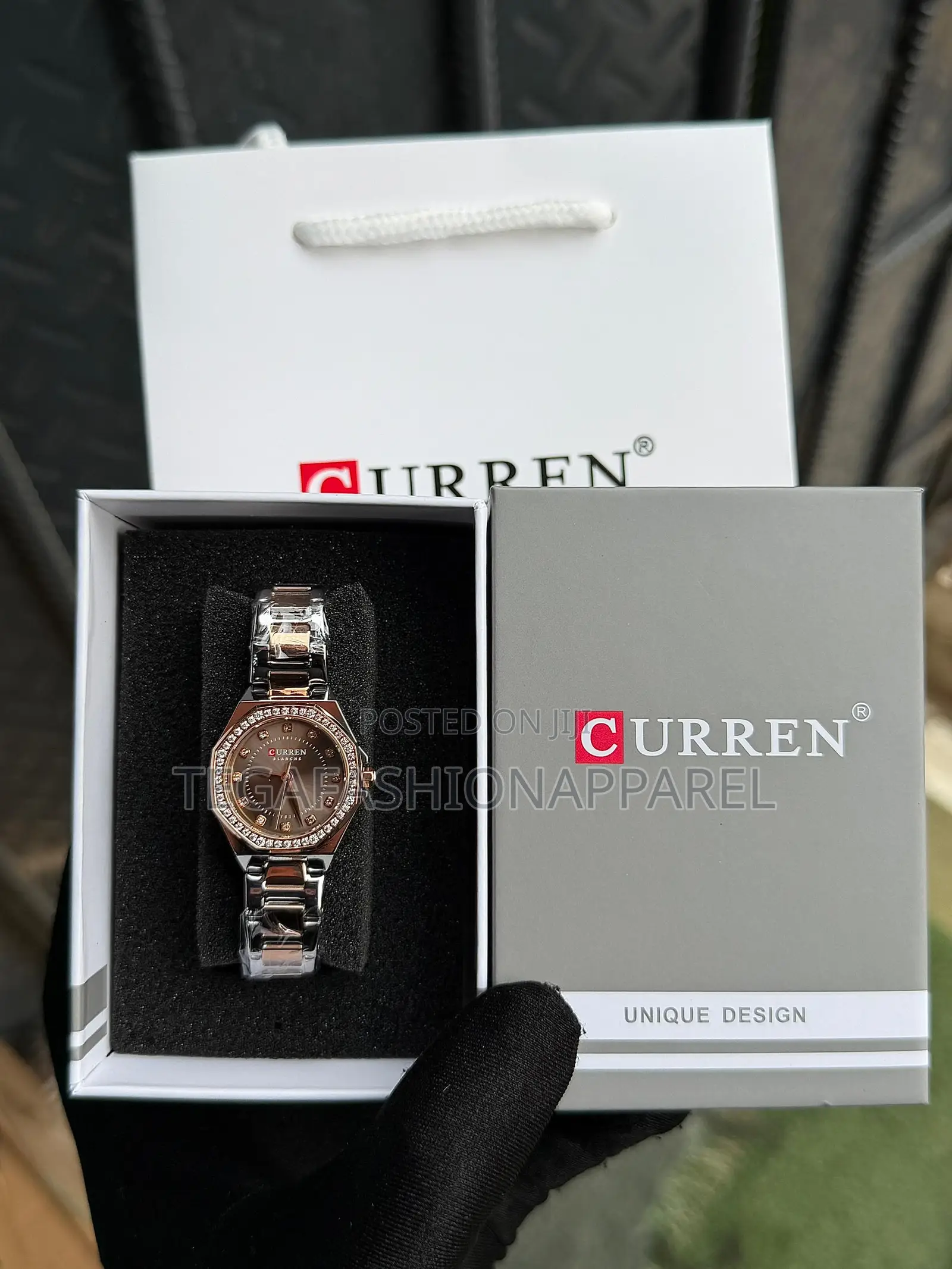 Curren Feminine Wristwatch Octagon Style