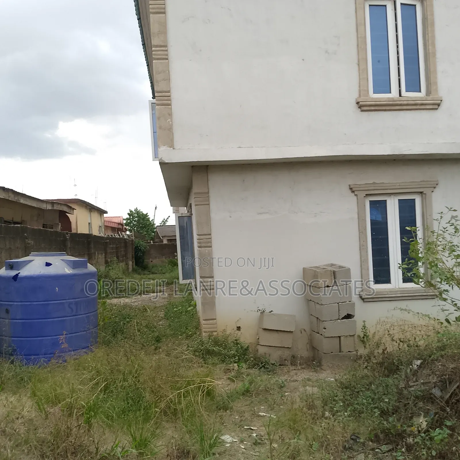 8bdrm Block of Flats in Bola Oyewo, Ifako-Ogba for sale