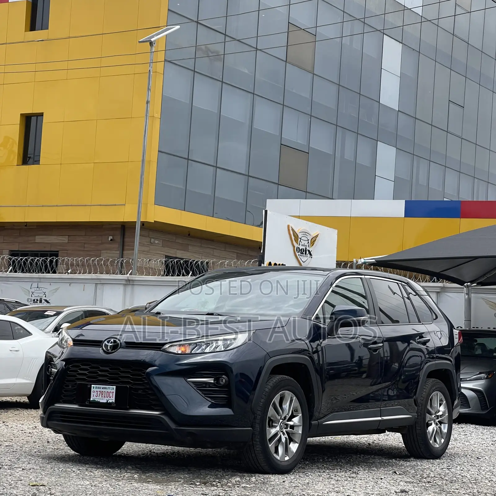Toyota RAV4 2023 Green