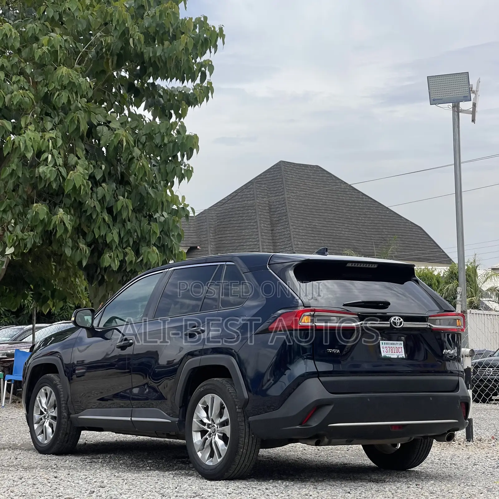 Toyota RAV4 2023 Green