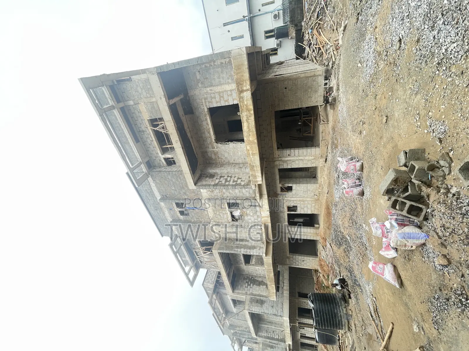 5bdrm Duplex in Garki 2 for sale