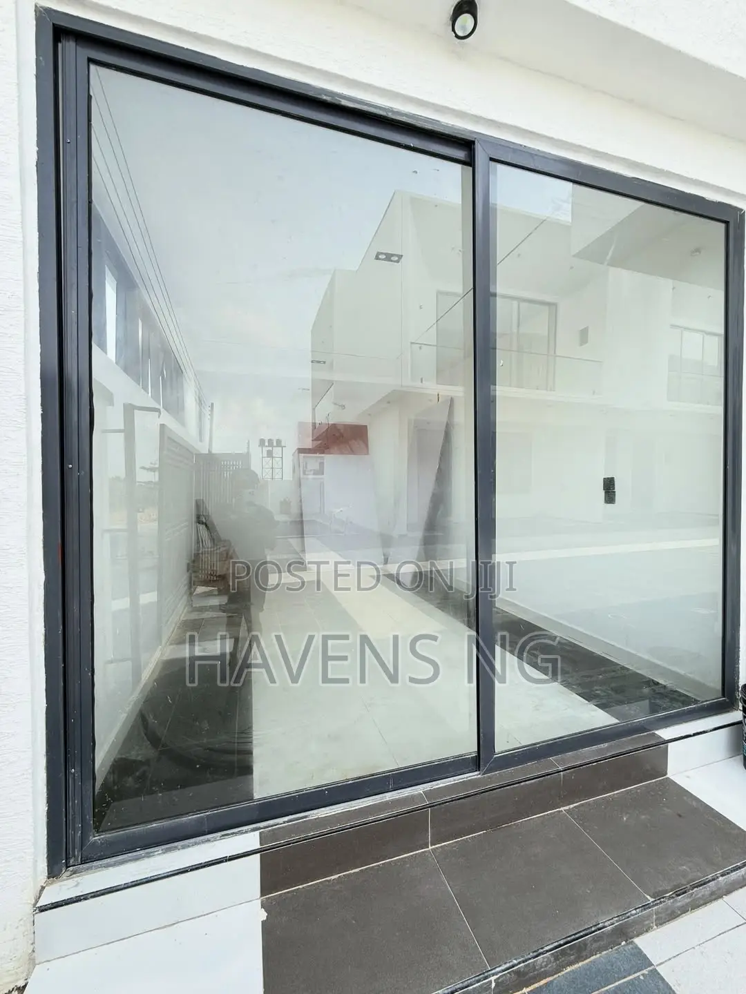4bdrm Duplex in Ikota for sale