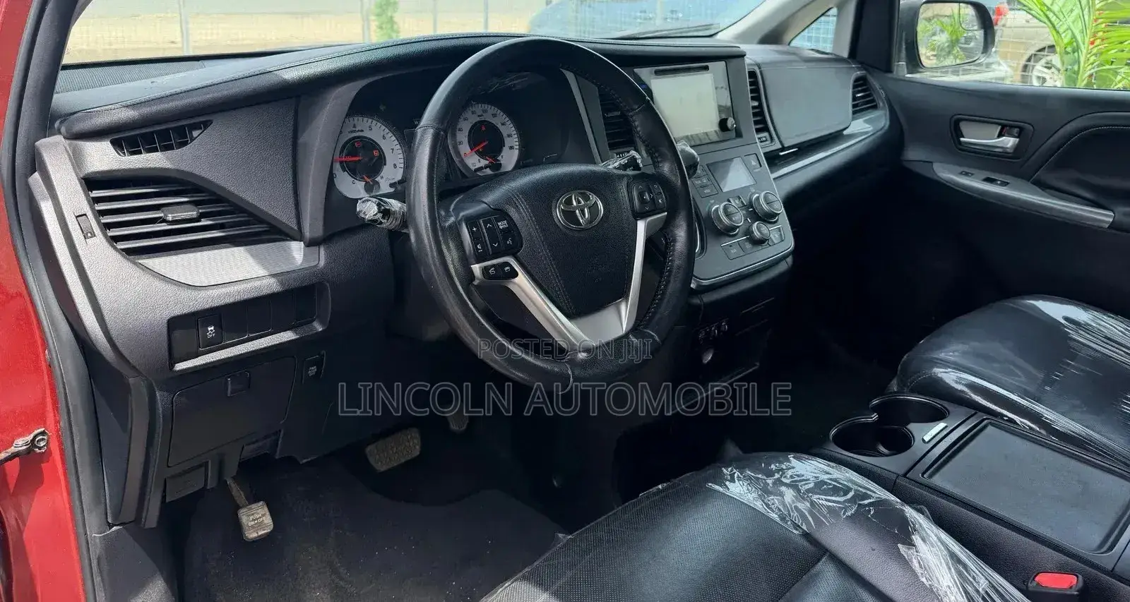 Toyota Sienna XLE 8 Passenger (3.5L 6cyl 6A) 2016 Burgundy