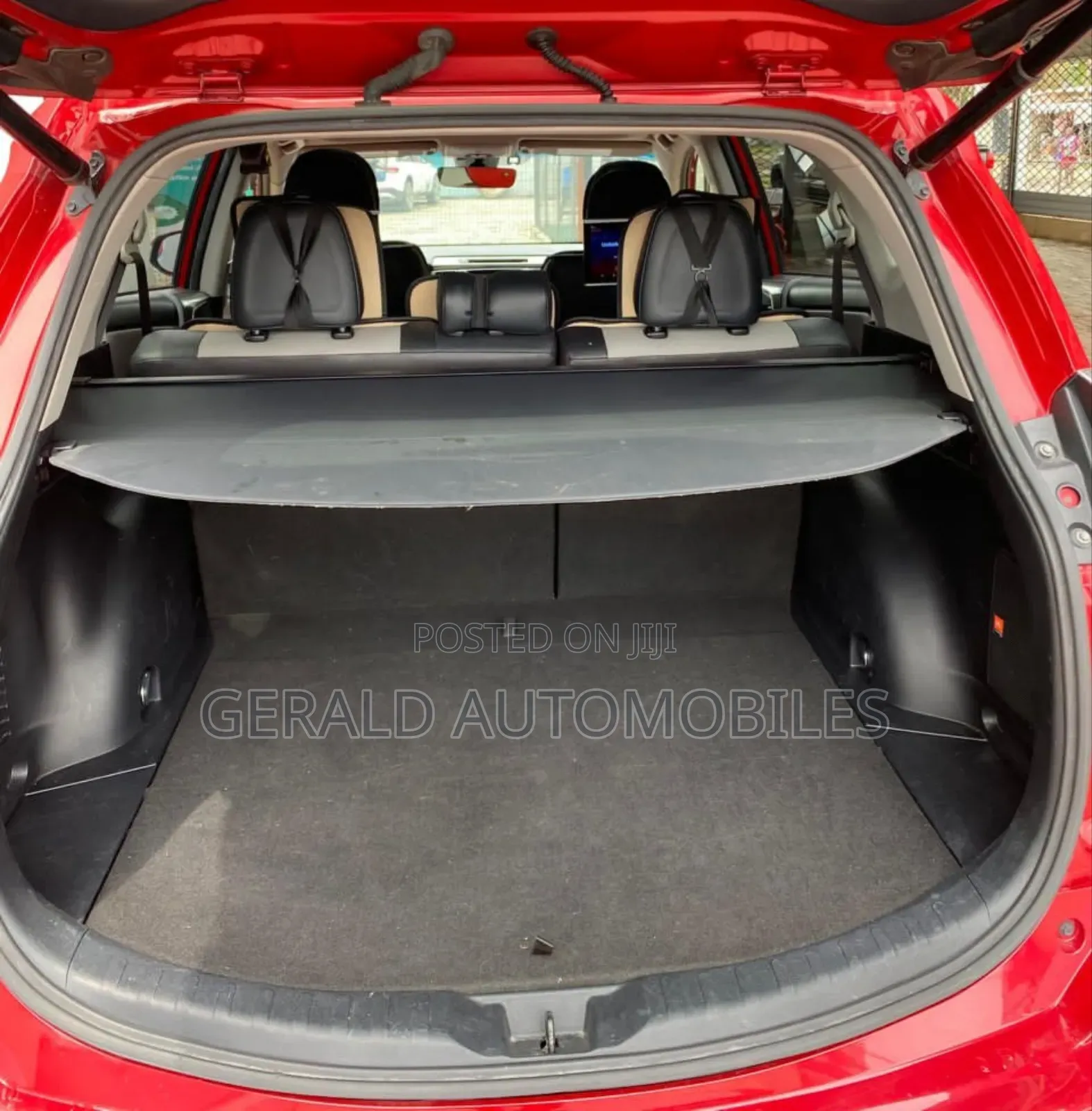 Toyota RAV4 Limited AWD (2.5L 4cyl 6A) 2017 Red