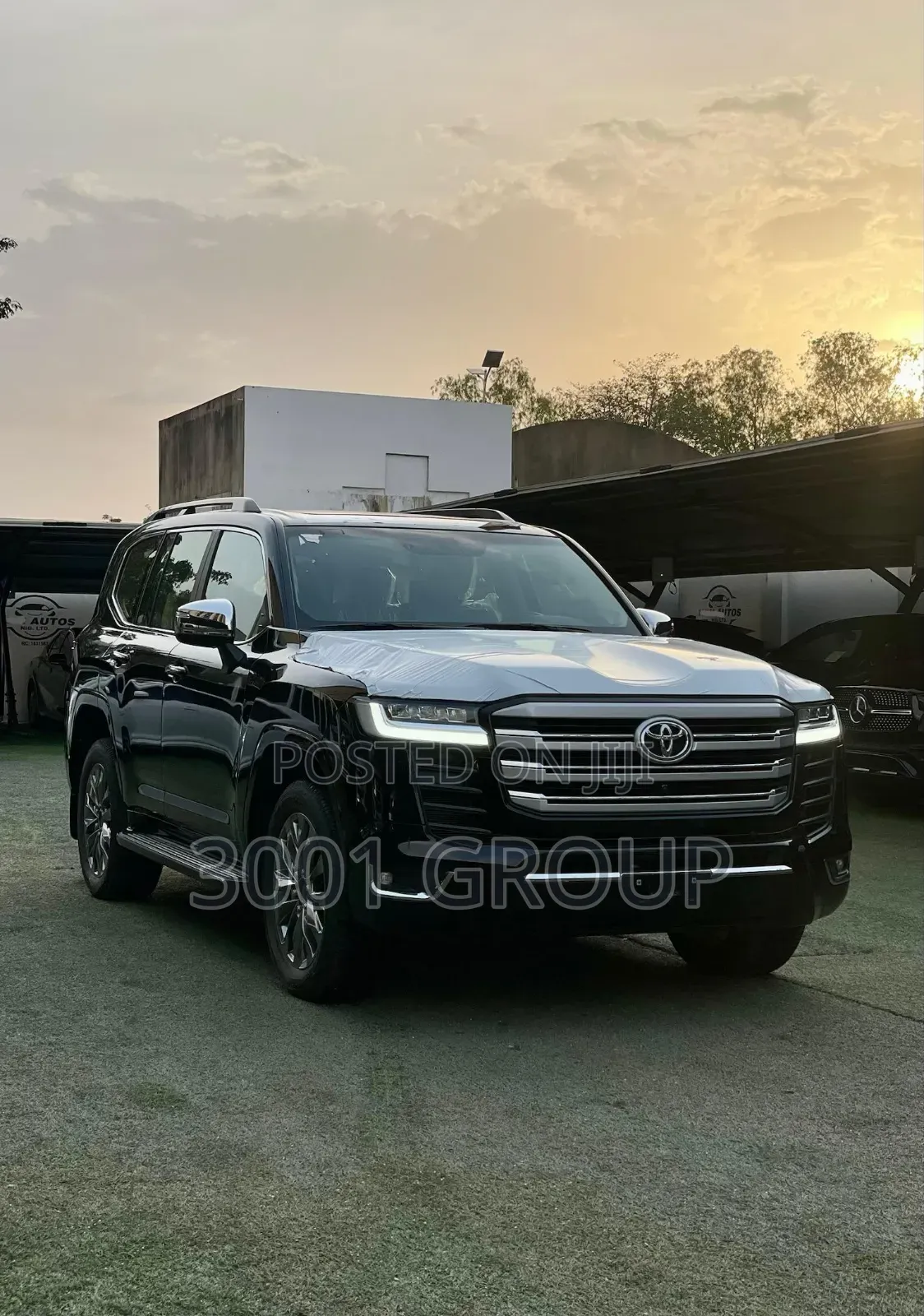 New Toyota Land Cruiser LC300 2025 Black