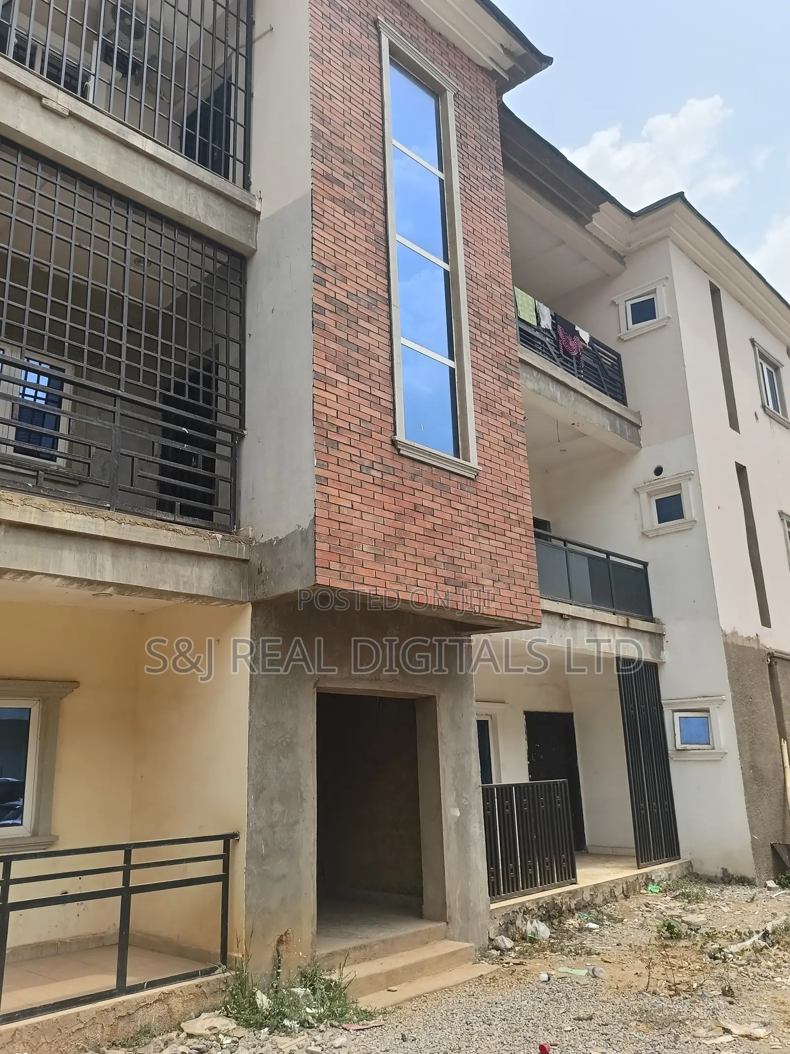 3bdrm Apartment in Life Camp for rent