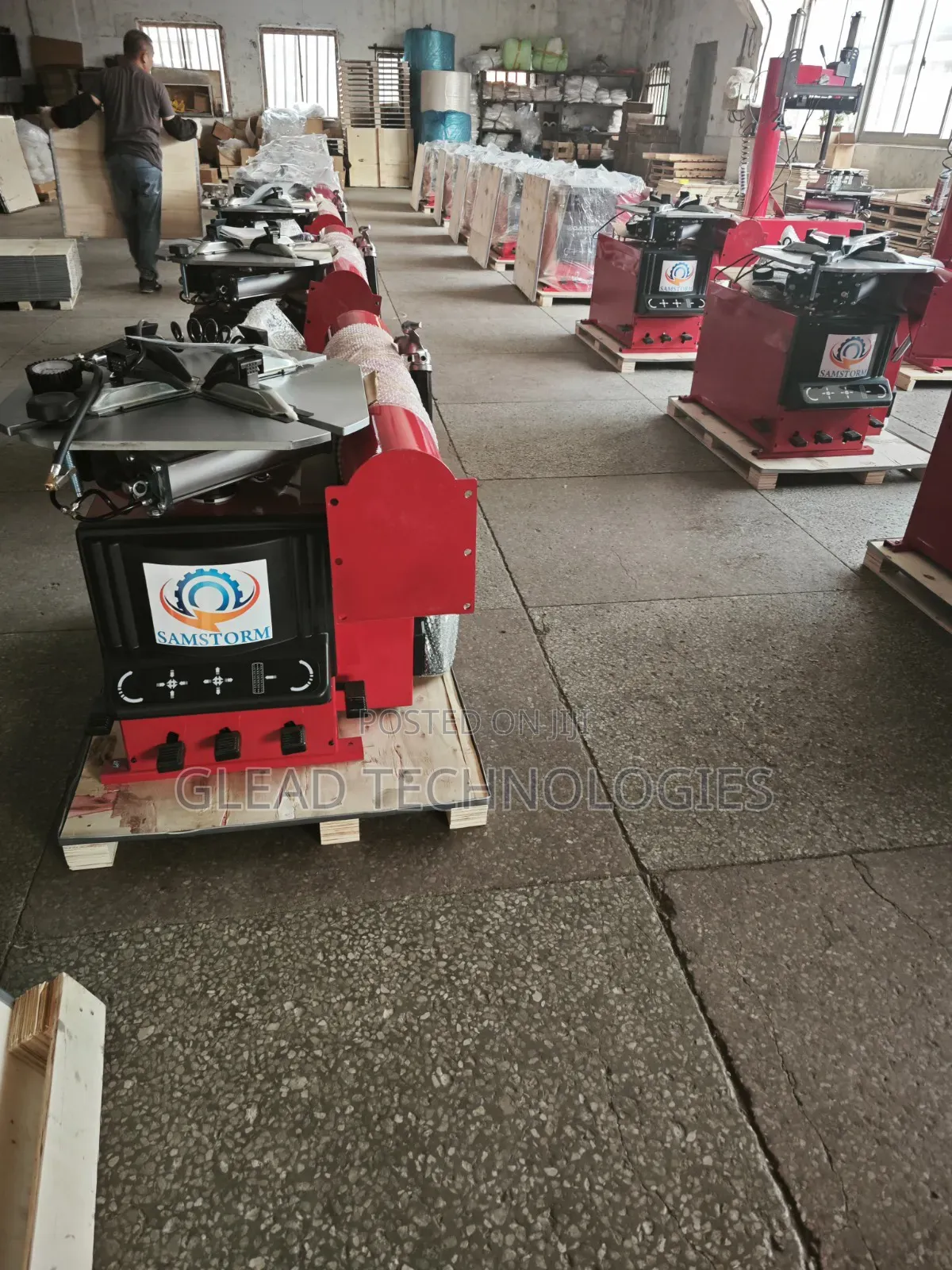 Tyre Changer Machine