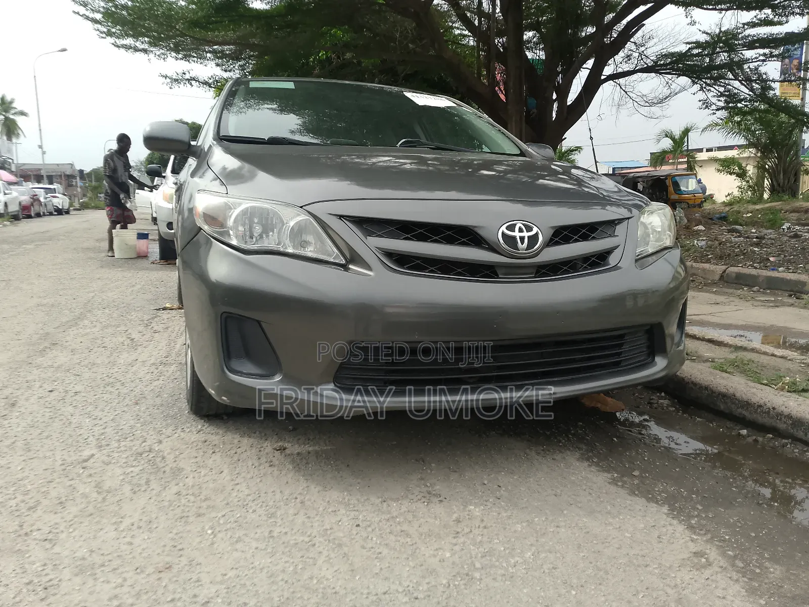 Toyota Corolla LE 4dr Sedan (1.8L 4cyl 4A) 2012 Gray