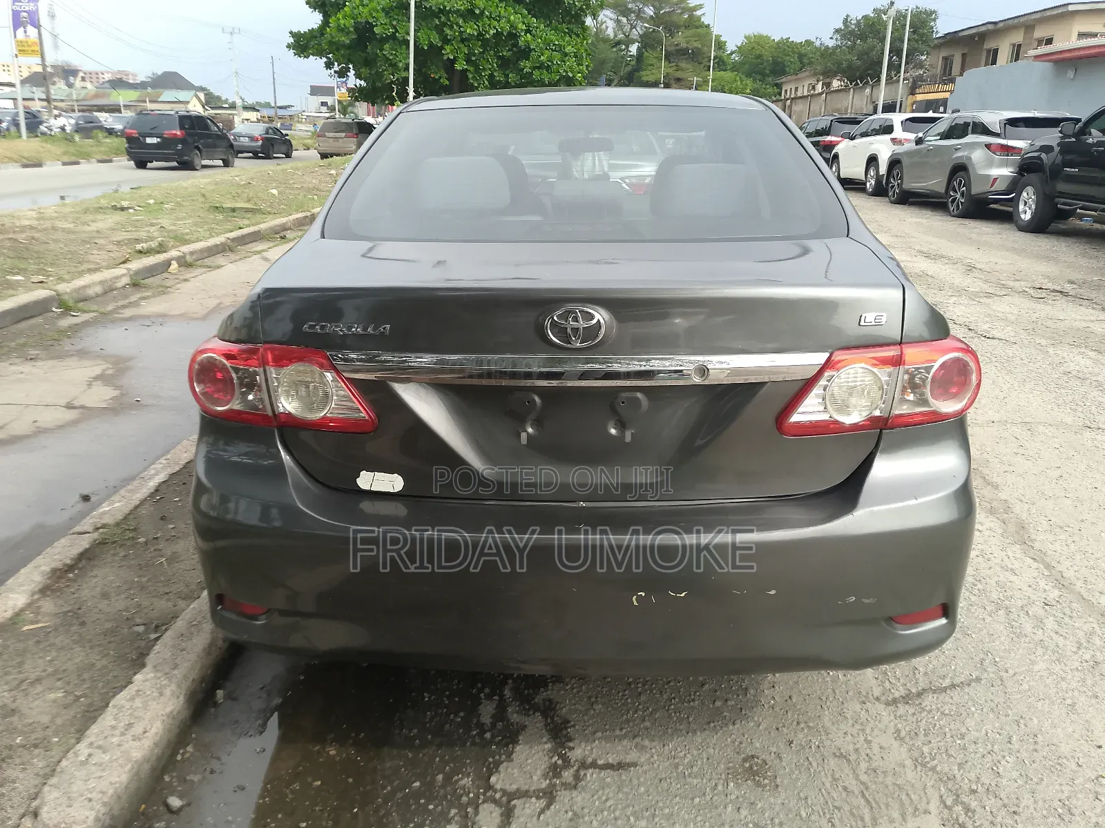 Toyota Corolla LE 4dr Sedan (1.8L 4cyl 4A) 2012 Gray