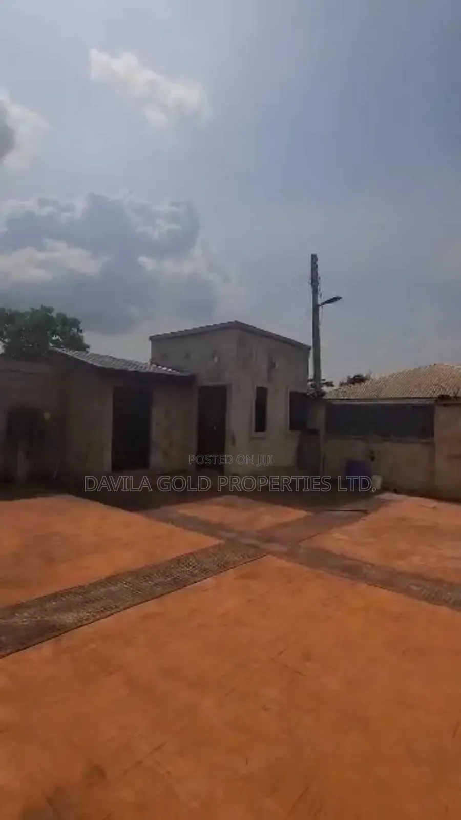 5bdrm Duplex in Benin City for sale