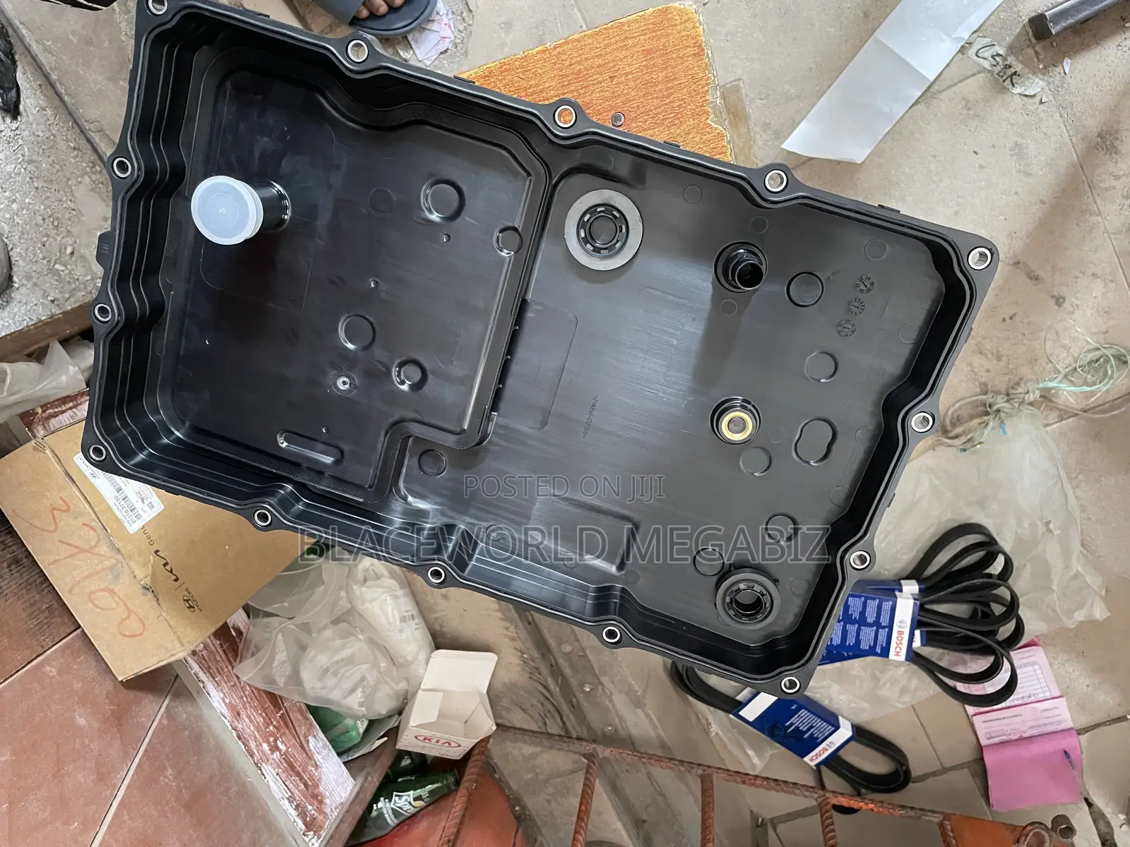 Gearbox Cover (Sump)Hyundai Genesis