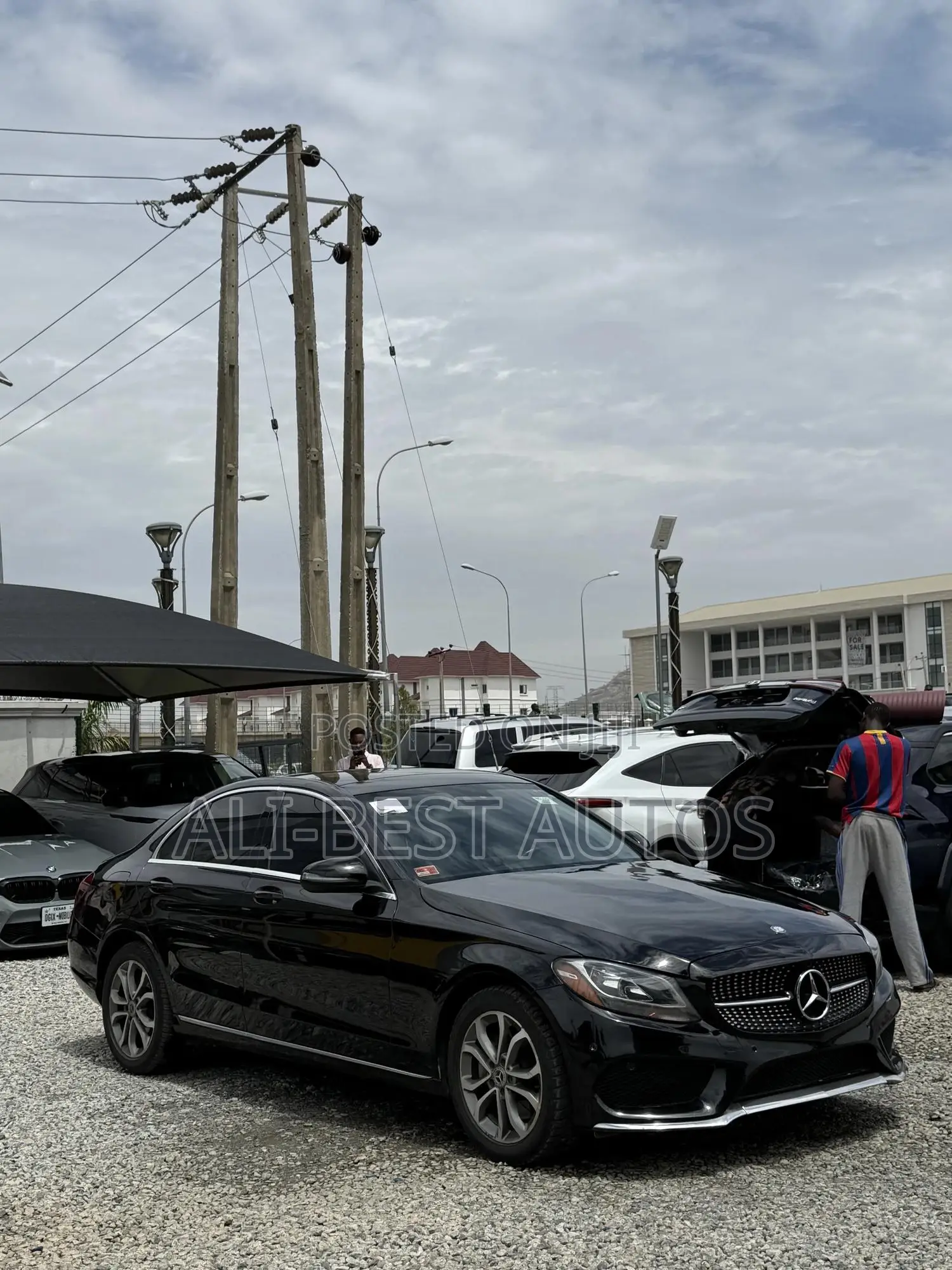 Mercedes-Benz C300 2016 Black