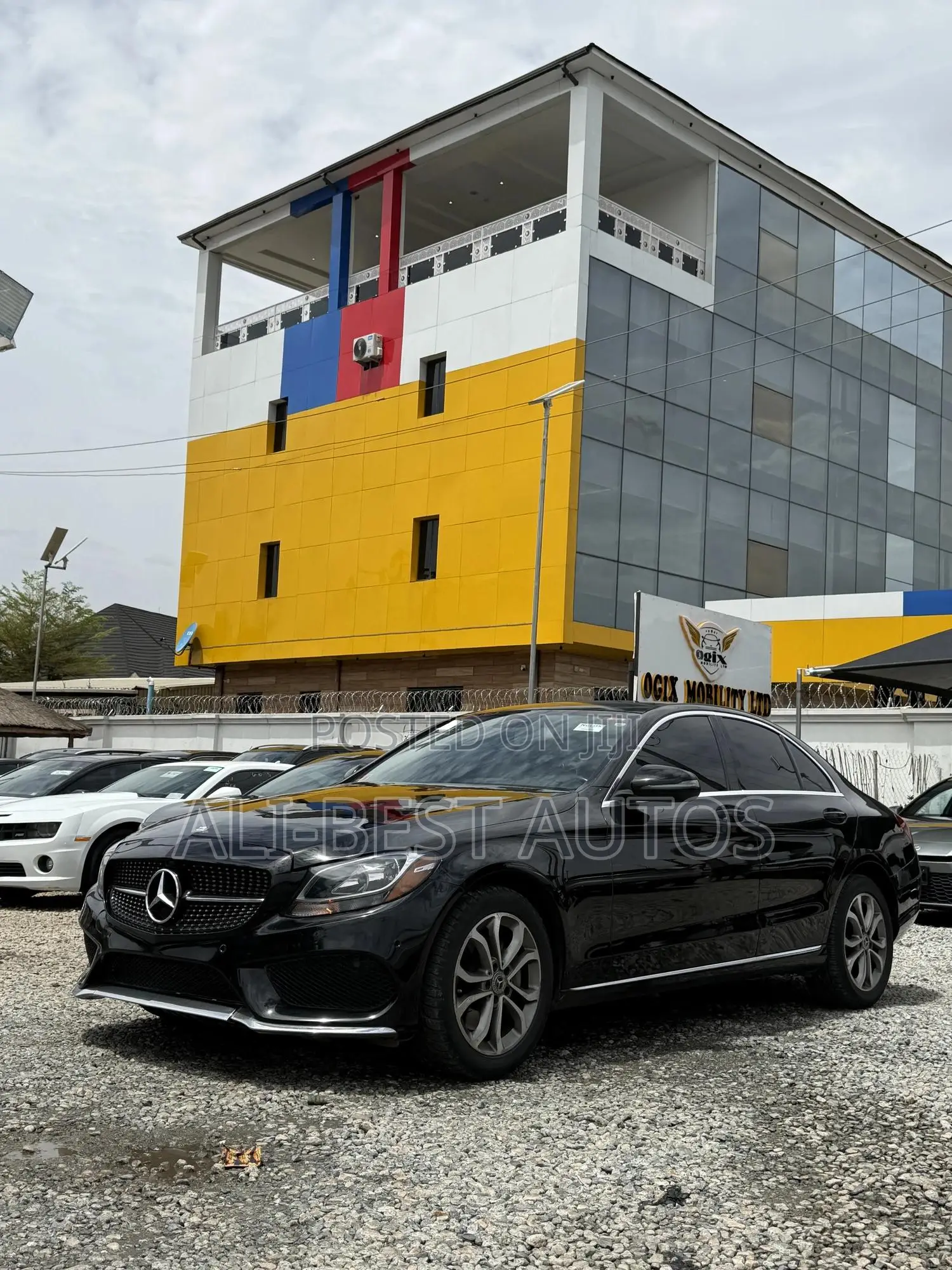 Mercedes-Benz C300 2016 Black