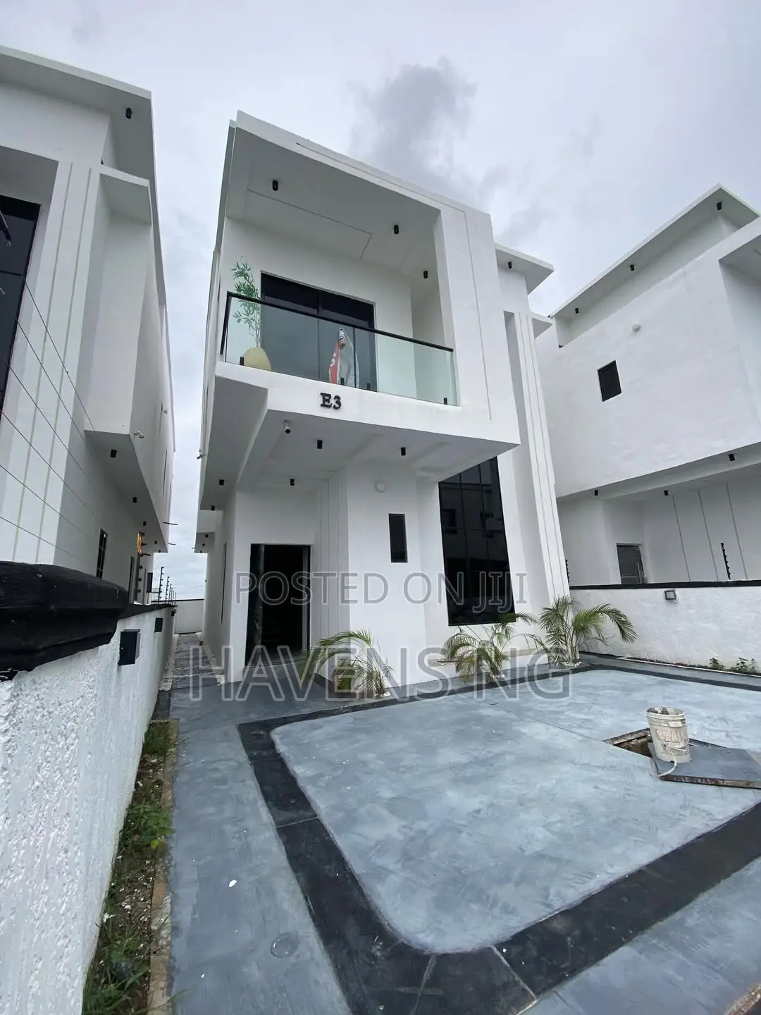 4bdrm Duplex in Abraham Adesanya for sale