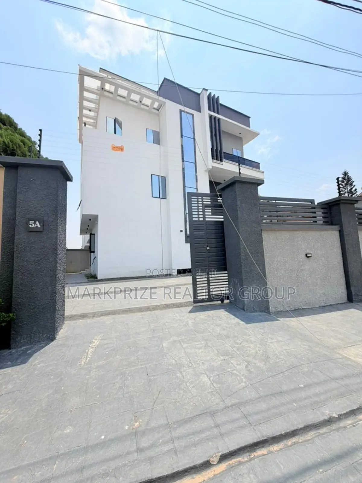 Furnished 4bdrm Apartment in Magodo Gra Phase 1 for sale