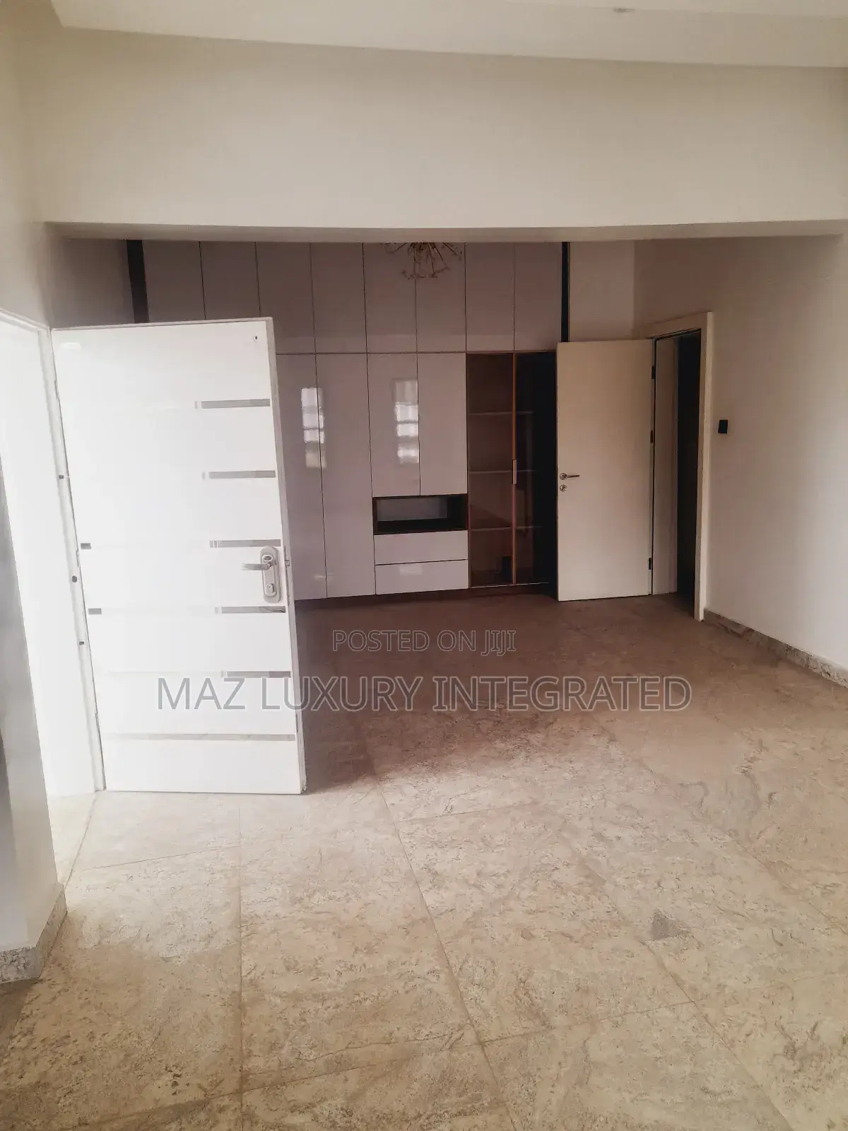 Furnished 10bdrm Mansion in War College Gwarimpa, Life Camp for sale