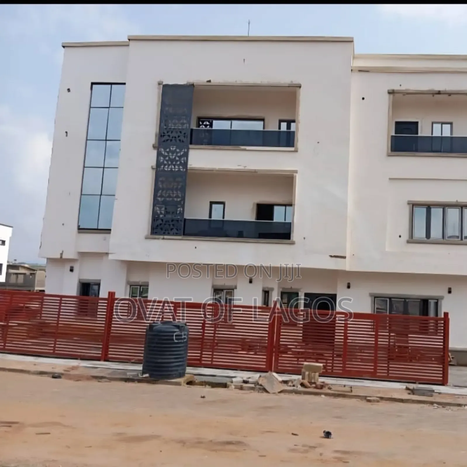 5bdrm Duplex in Asokoro for sale