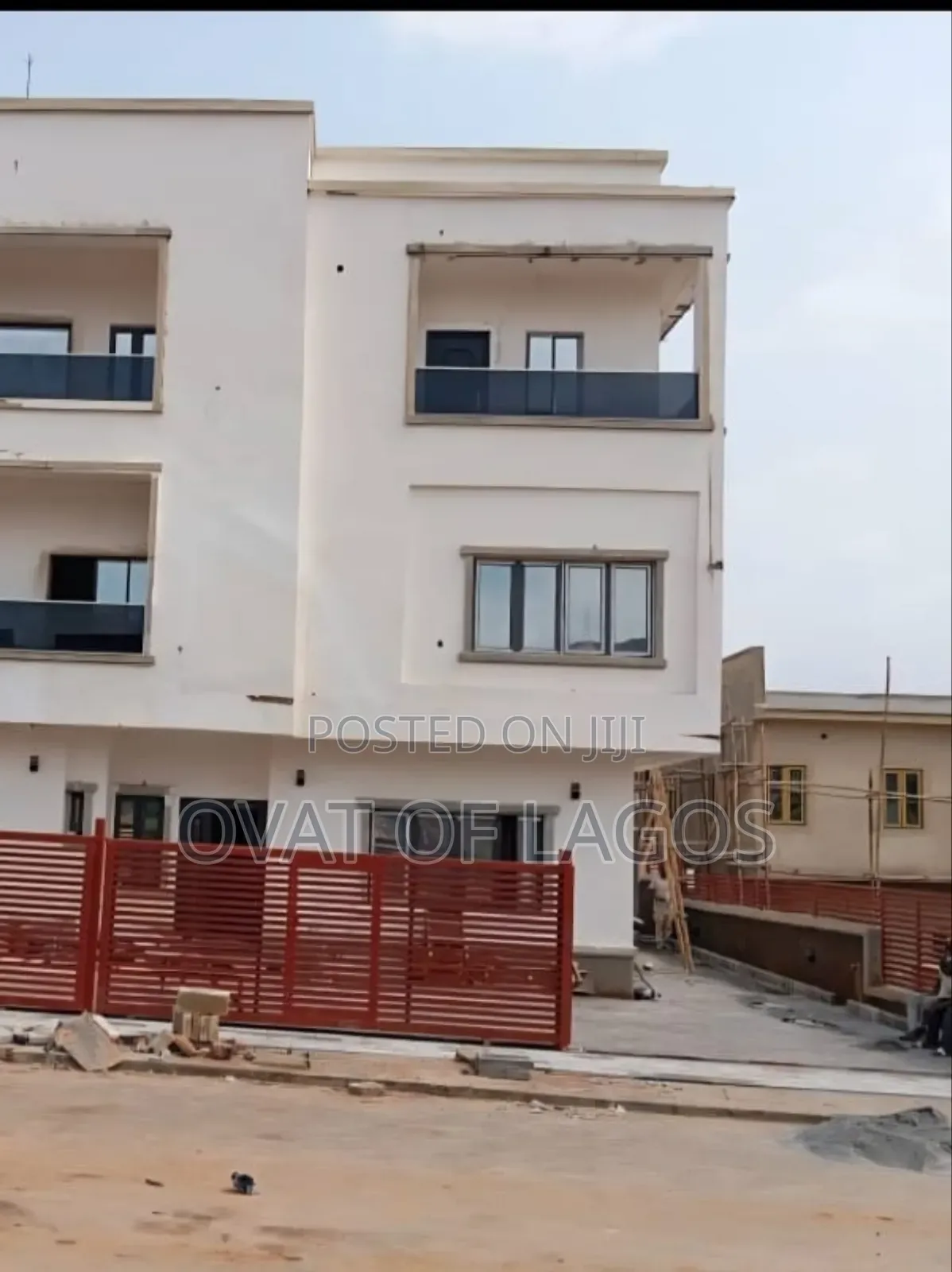 5bdrm Duplex in Asokoro for sale
